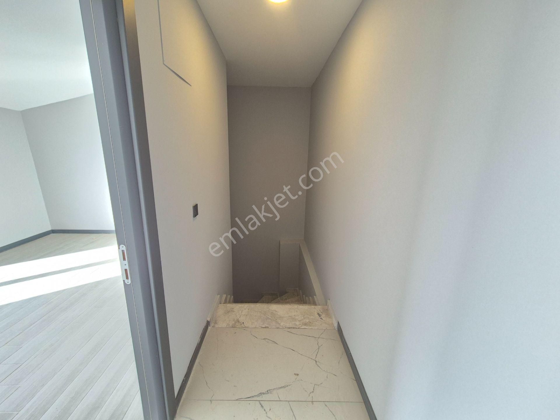 Tek Yetkili Artı'dan Ultra Lüks Sitede 3+1 Teraslı Dubleks Daire - Görsel 26