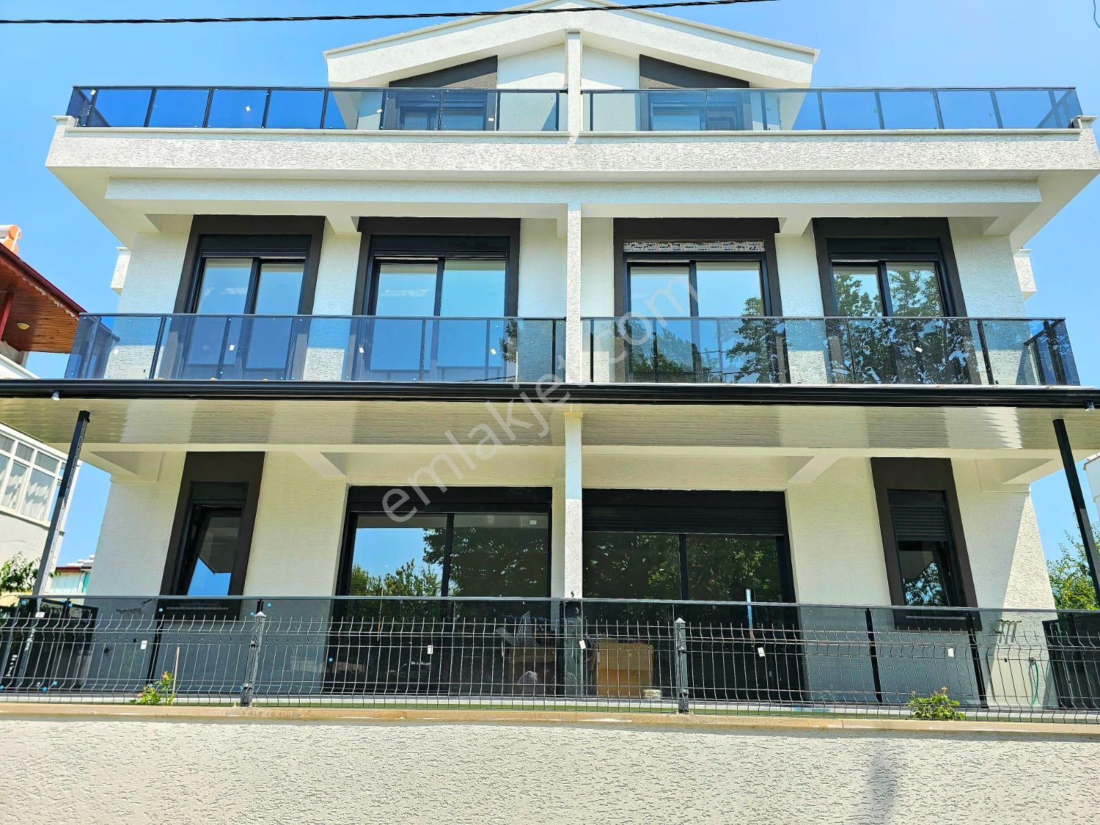 ▶ ▶ Akçay Körfez'den Denize Sadece 50 Metre Olan Bu Villayı Kaçırmayın!! - Görsel 29