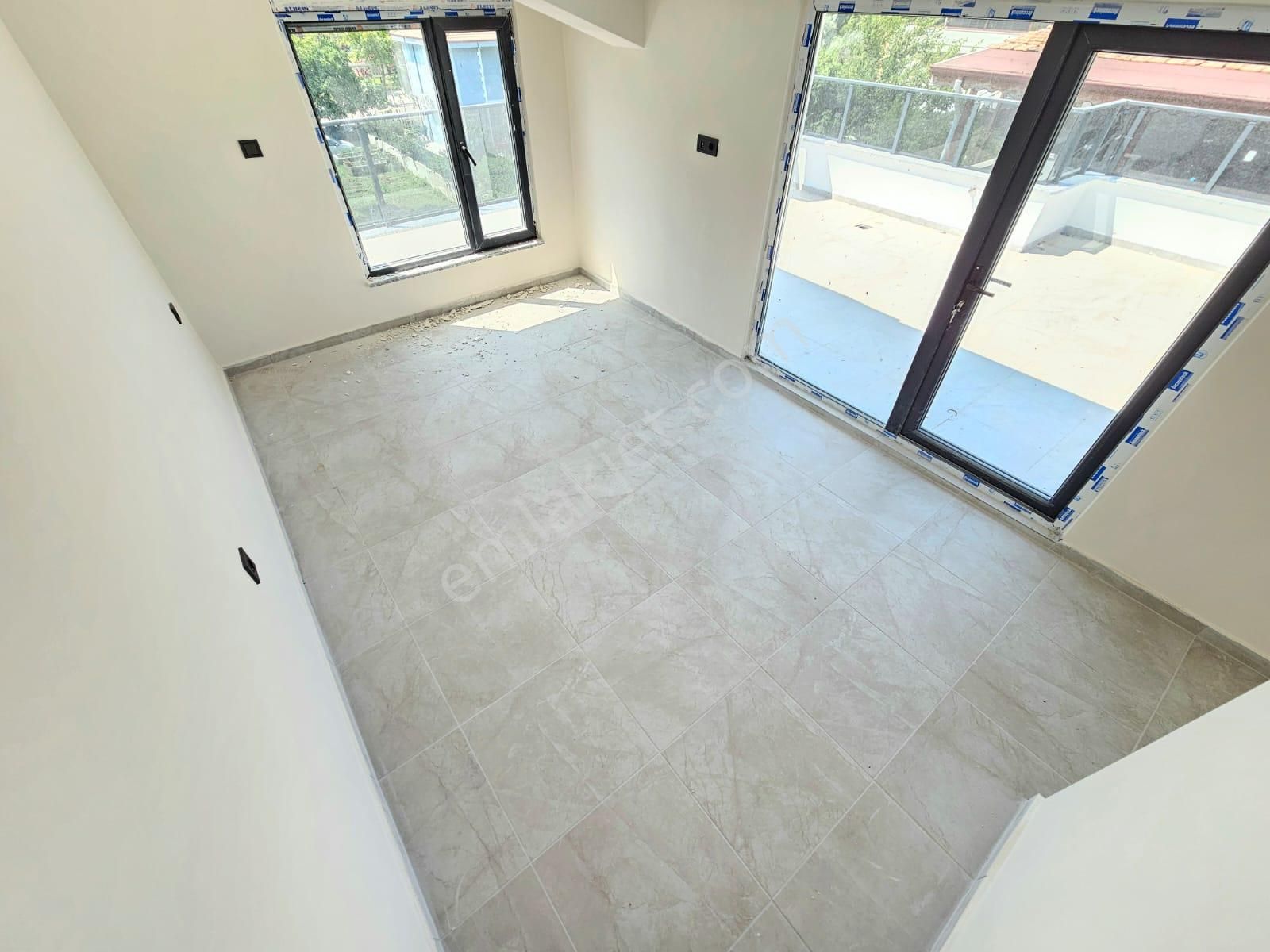 ▶ ▶ Akçay Körfez'den Denize Sadece 50 Metre Olan Bu Villayı Kaçırmayın!! - Görsel 23