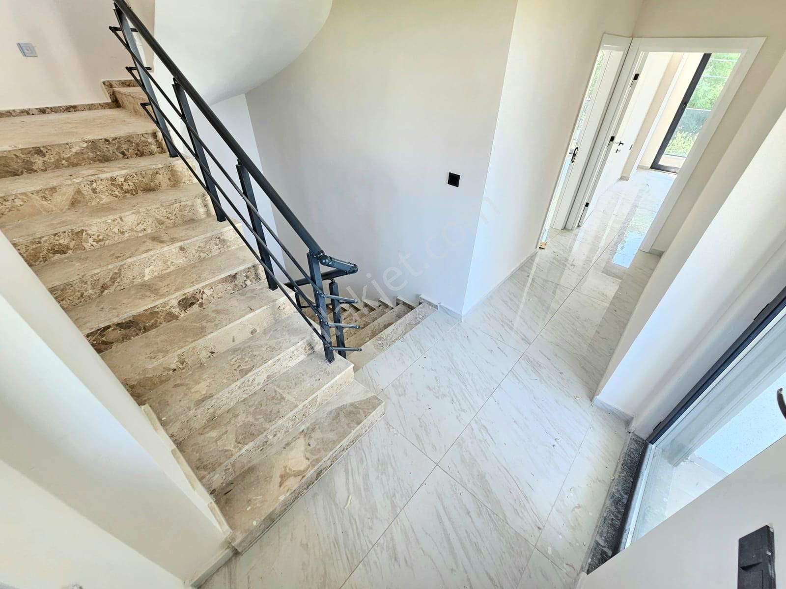 ▶ ▶ Akçay Körfez'den Denize Sadece 50 Metre Olan Bu Villayı Kaçırmayın!! - Görsel 34