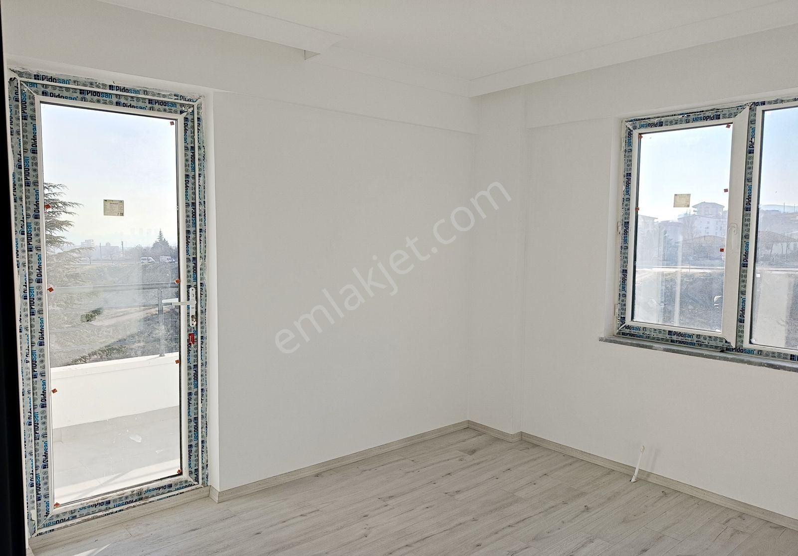 Yakacıkta 4+1 Yeni Kiralık Daire - Görsel 16