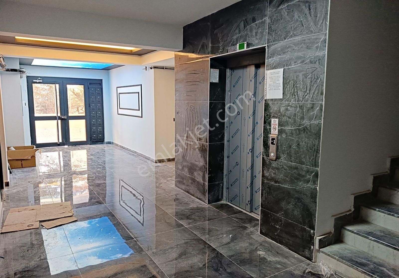 Yakacıkta 4+1 Yeni Kiralık Daire - Görsel 33