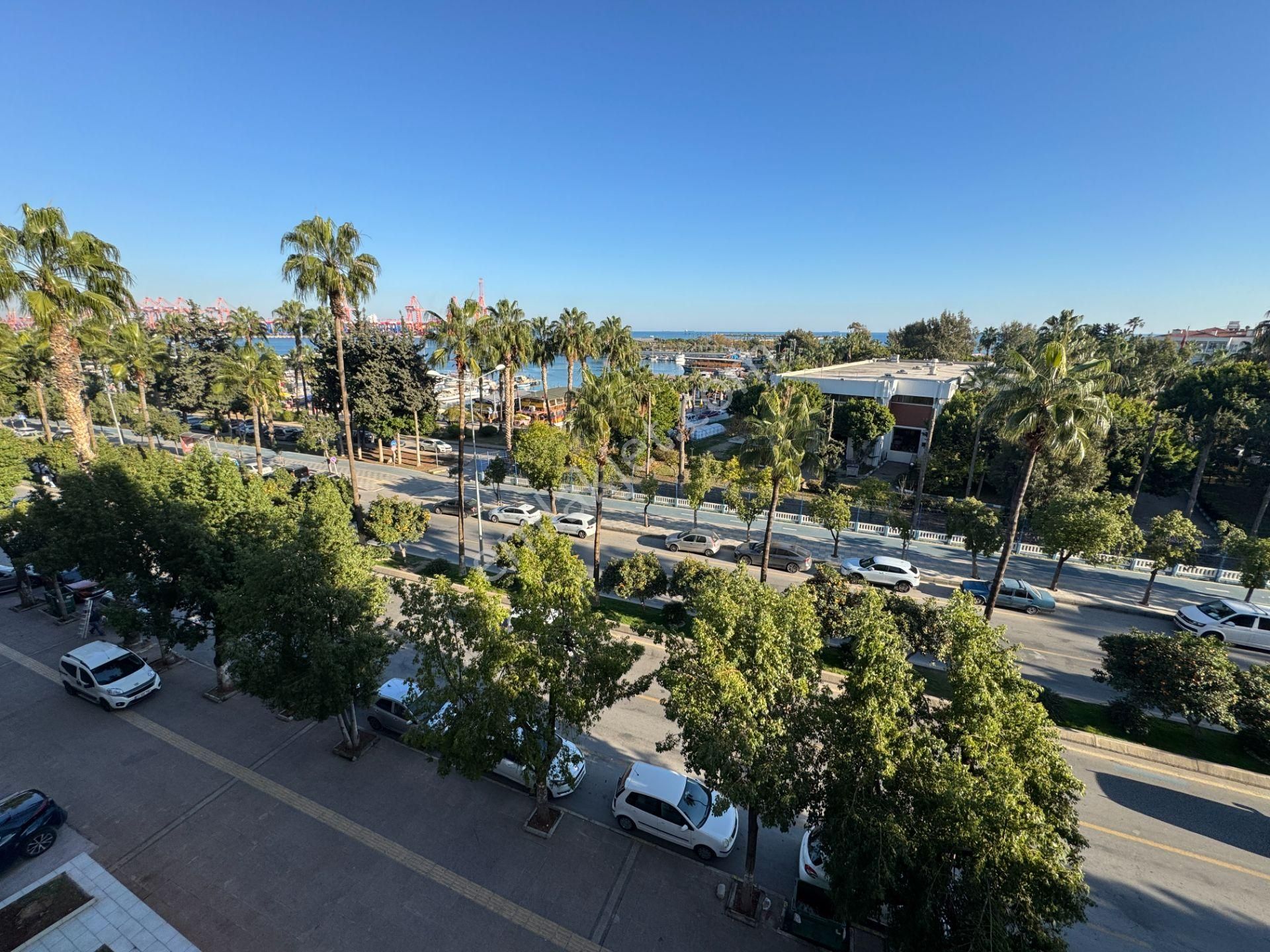 Çamlıbelde İsmet İnönü Bulvarı Cepheli Deniz Manzaralı 3+1