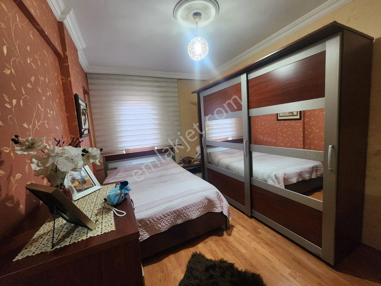 Selçuklu Nişantaşı Mahallesinde Cadde Üzeri 3+1 Arakat Satılık Daire - Görsel 4