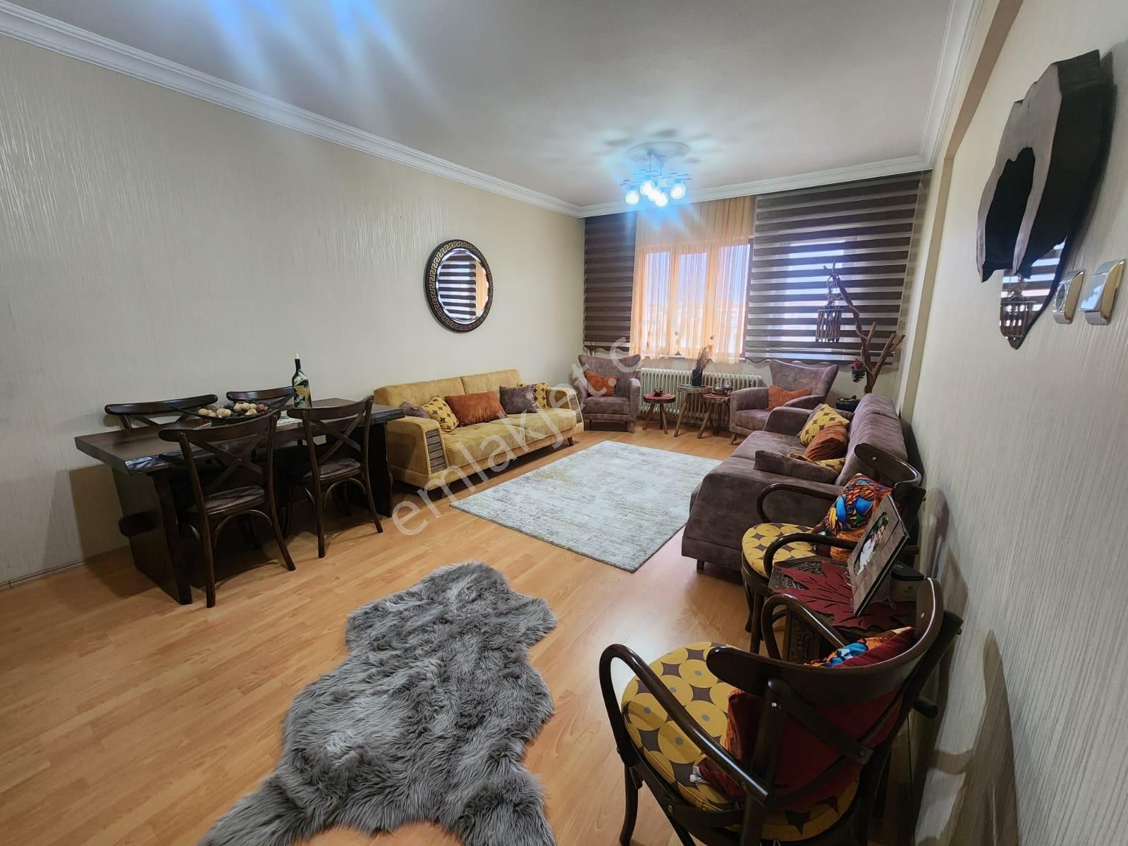 Selçuklu Nişantaşı Mahallesinde Cadde Üzeri 3+1 Arakat Satılık Daire - Görsel 3