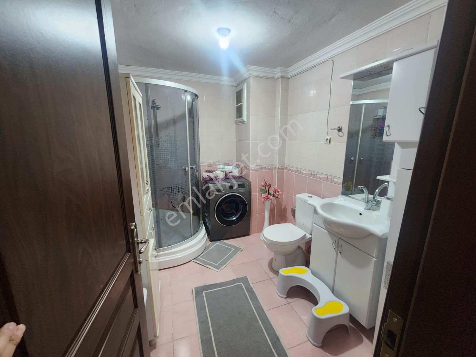 Selçuklu Nişantaşı Mahallesinde Cadde Üzeri 3+1 Arakat Satılık Daire - Görsel 5