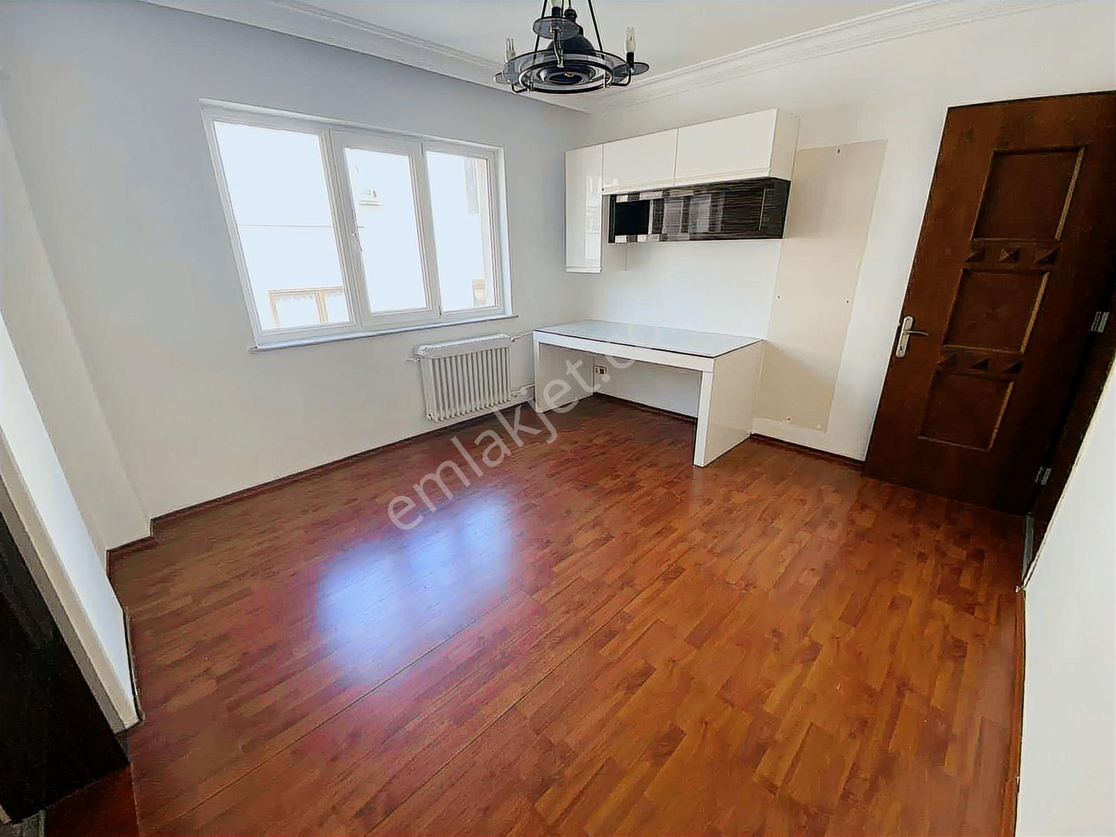 Çamlık'ta Park Cepheli Giy. Odalı Geniş Arakat 3+1 Daire - Görsel 22