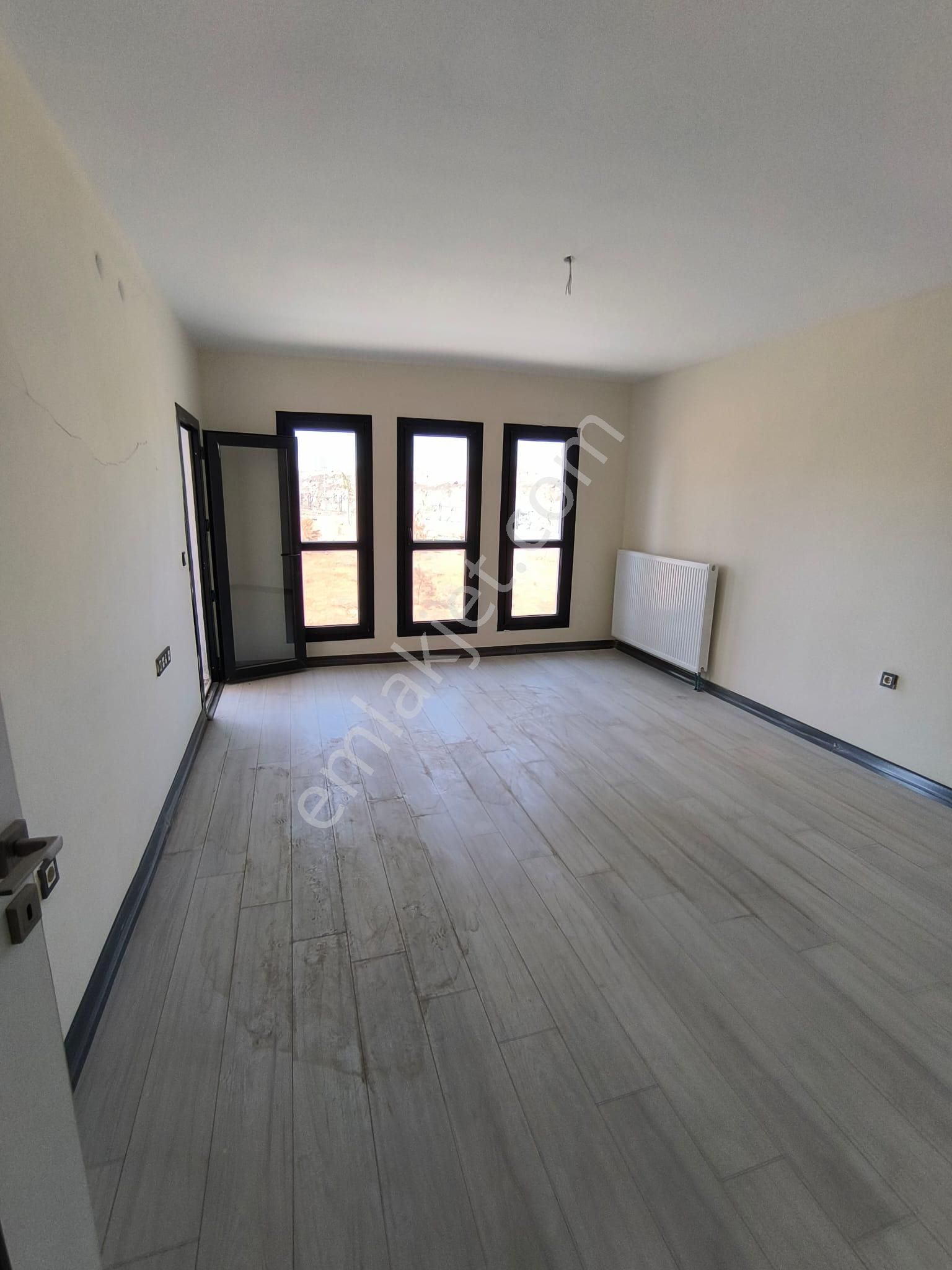 Fuar Alanına 10 Km Uzaklıkta Aşık Toki'de Kiralık Sıfır 3+1 Daire - Görsel 6