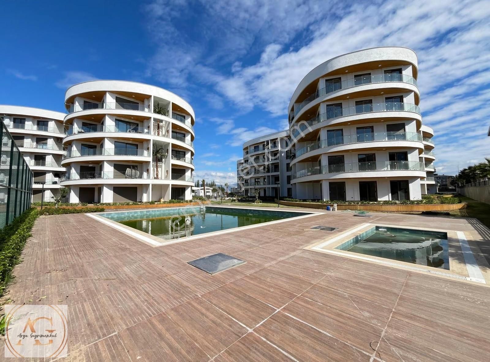 Arya'dan Muhteşem Tasarımlı 3+1 Havuzlu Otoparklı Lüks Daire - Görsel 10