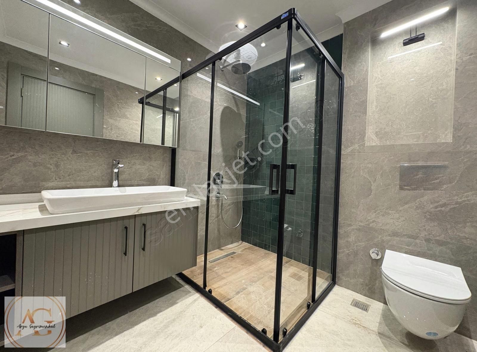 Arya'dan Muhteşem Tasarımlı 3+1 Havuzlu Otoparklı Lüks Daire - Görsel 3