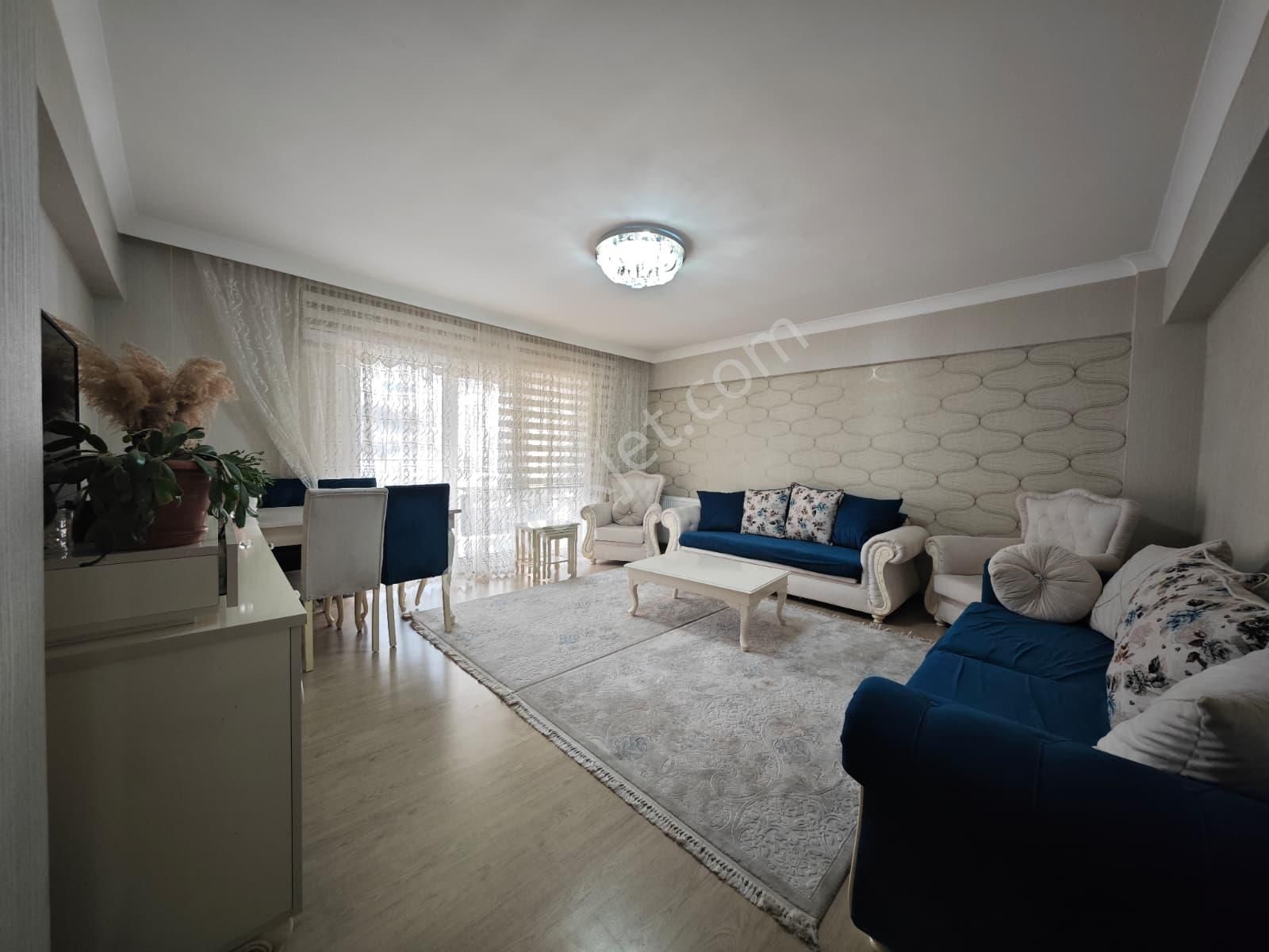 Feridunçelik'te Cadde Üzerinde Asansörlü Yapılı 3+1 Katta Satılık Daire !! - Görsel 5