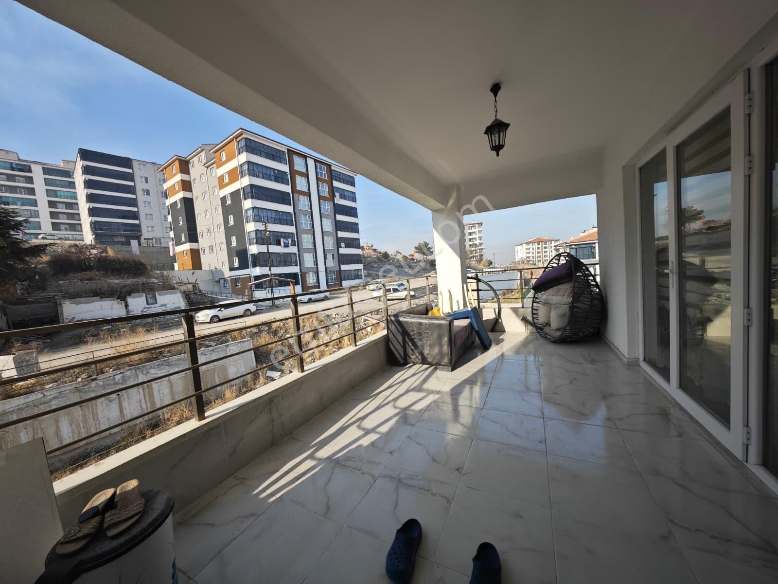 Feridunçelik'te Cadde Üzerinde Asansörlü Yapılı 3+1 Katta Satılık Daire !! - Görsel 29