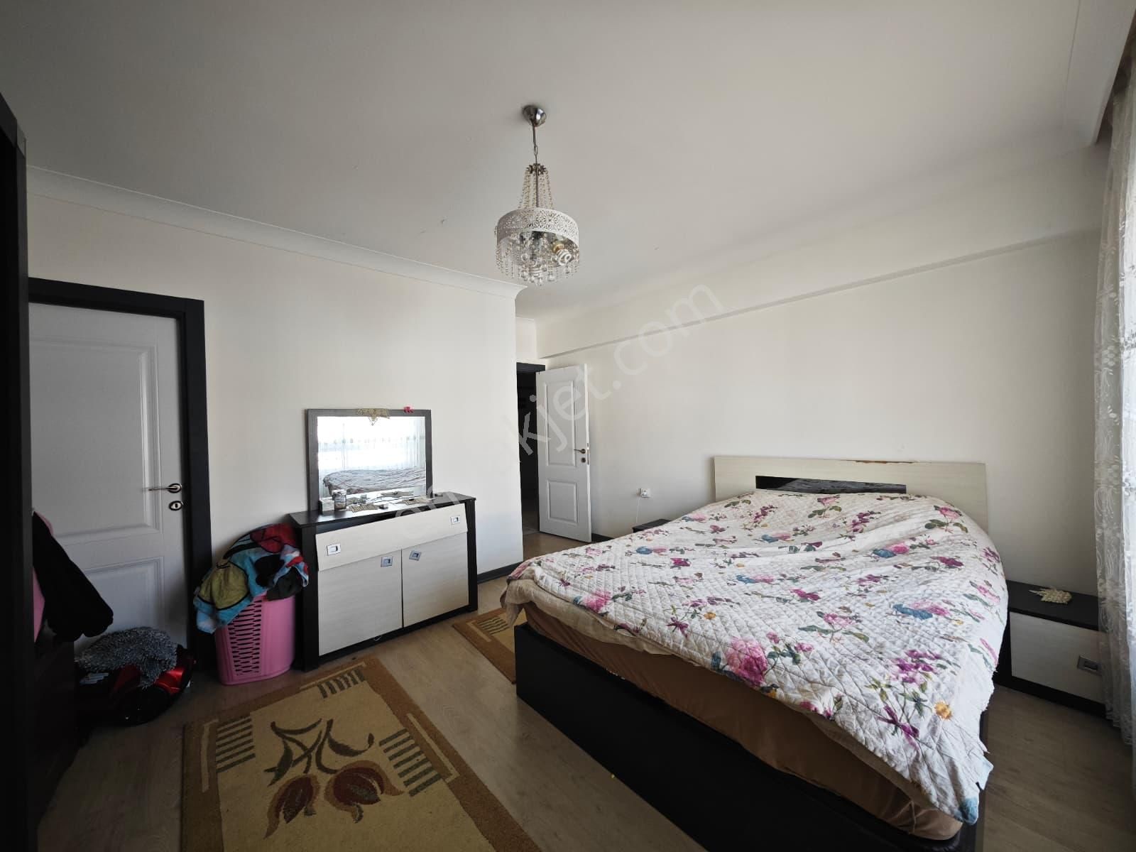 Feridunçelik'te Cadde Üzerinde Asansörlü Yapılı 3+1 Katta Satılık Daire !! - Görsel 16