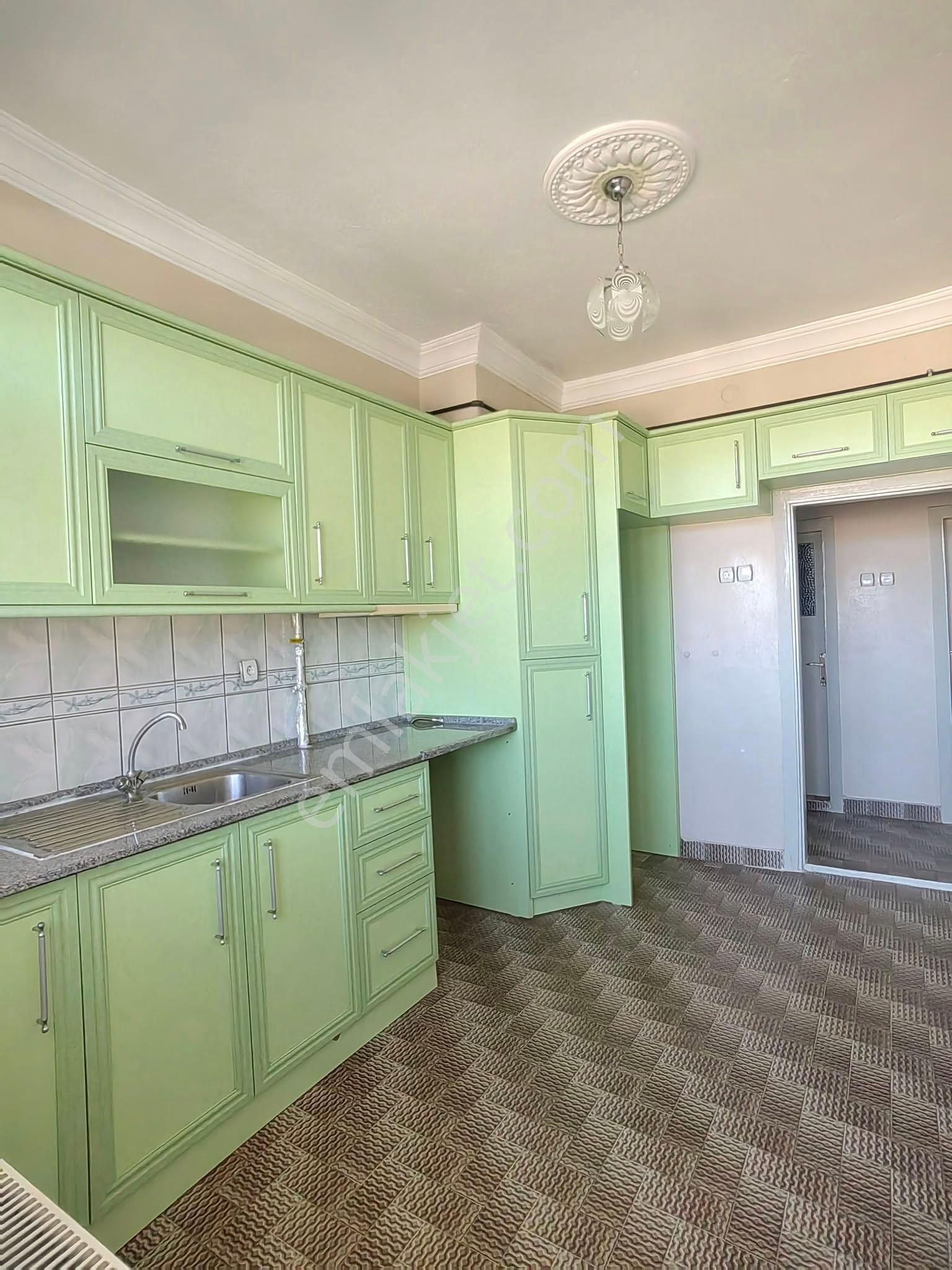 Nasreddin Emlaktan Park Hastanesi Civarı Kiralık Daire - Görsel 12