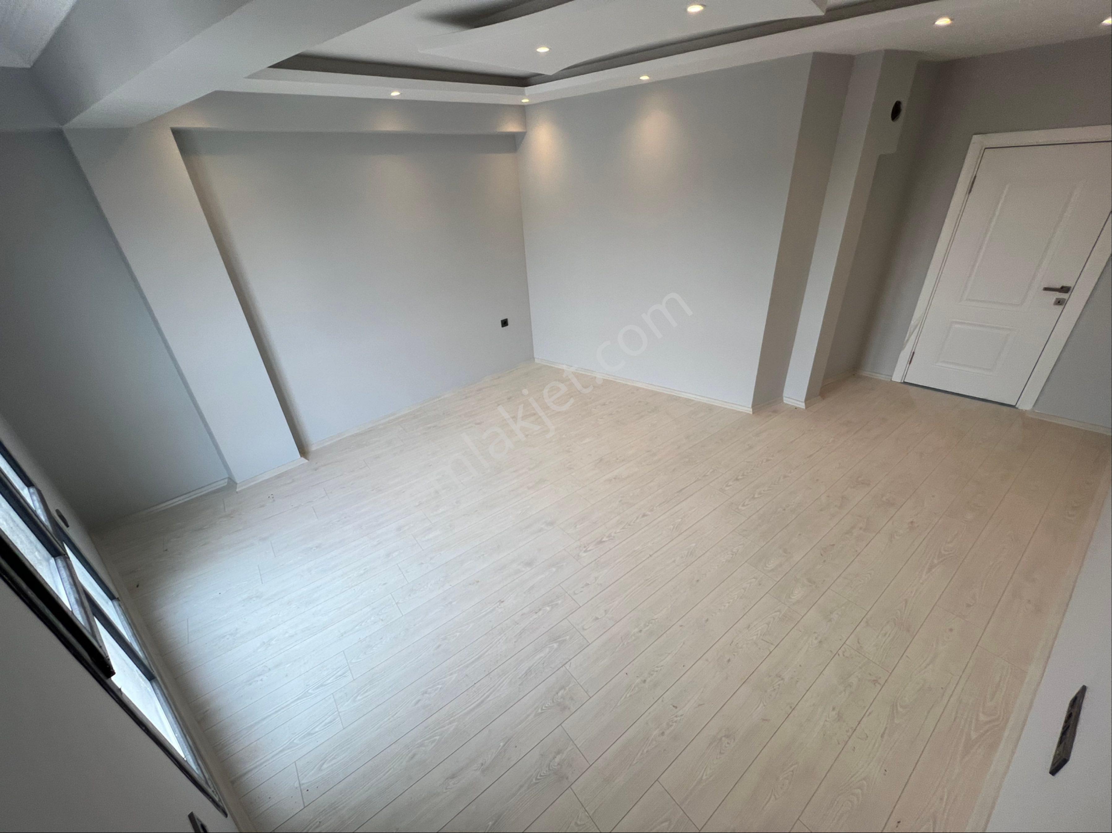 Akçay Oya Gayrimenkul'den Zeytinli'de Ön Cephe Ara Kat Sıfır 2+1 Daire - Görsel 22
