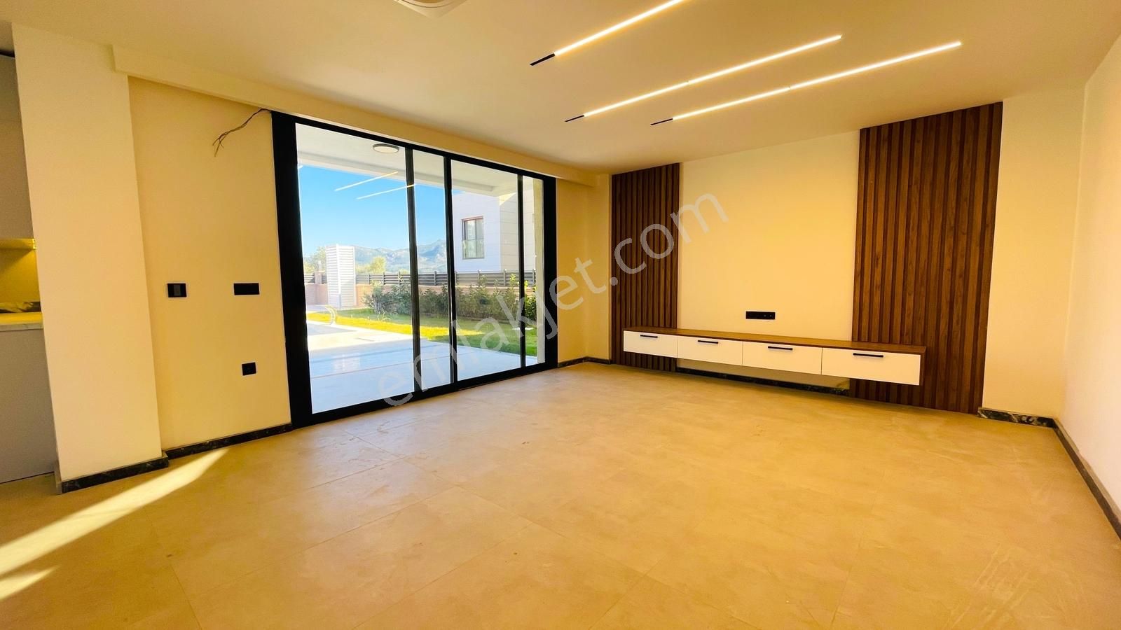 Böylesi Zor Bulunur | Yavansuda 572 M² Arsa, Özel Havuzlu Villa - Görsel 8