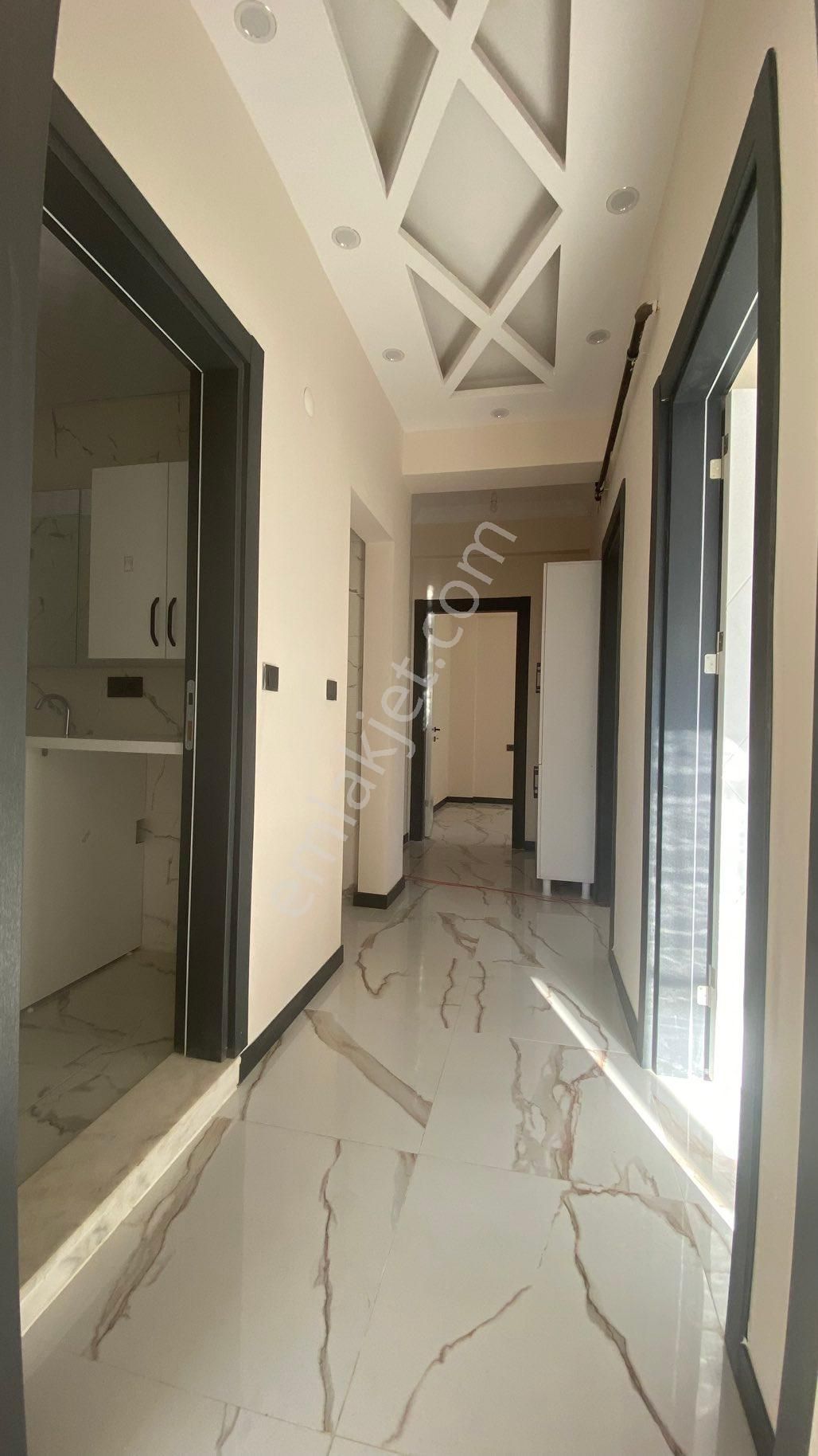 Yeni Mahallede Lüks 2+1 - Görsel 11