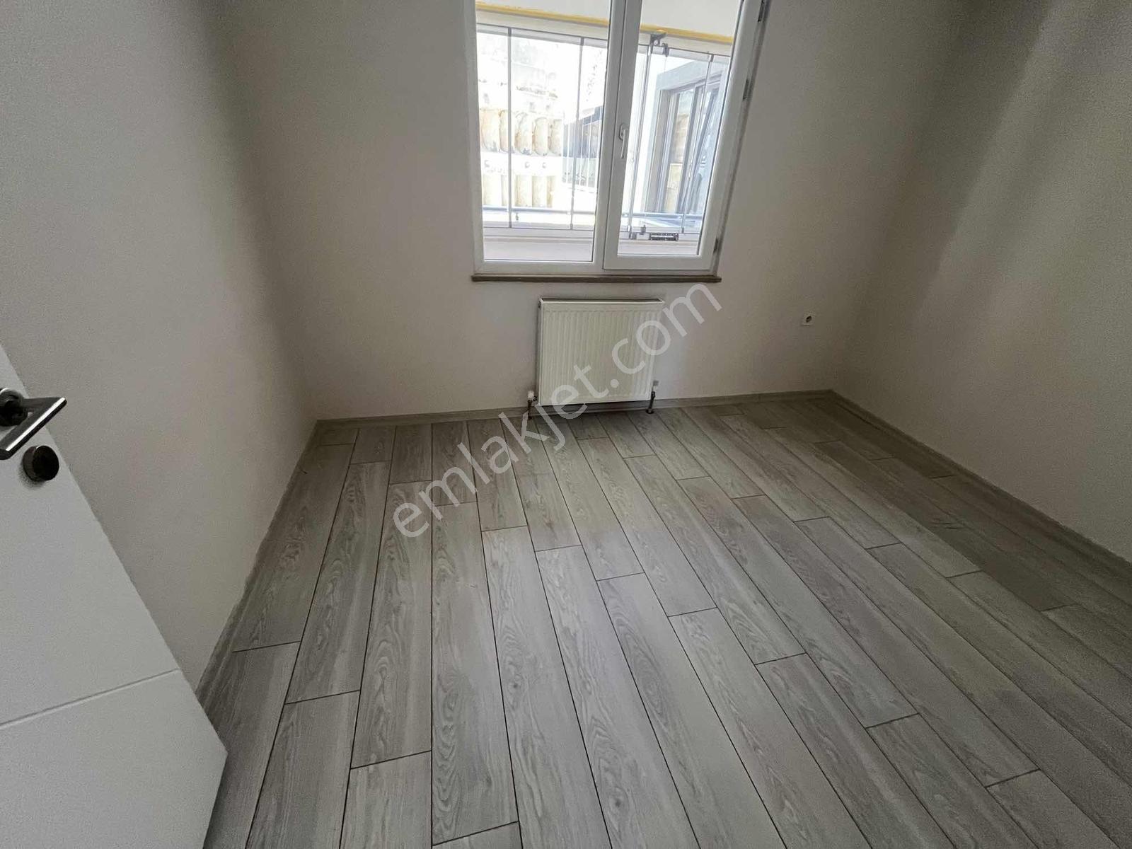 Harika Lokasyon Bakımlı Ve Temiz 3+1 - Görsel 13