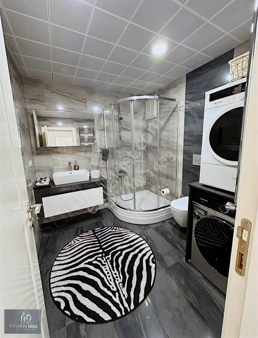 Bahçelievler Code Sitesinde Satılık 4+1 Lüks Daire - Görsel 2