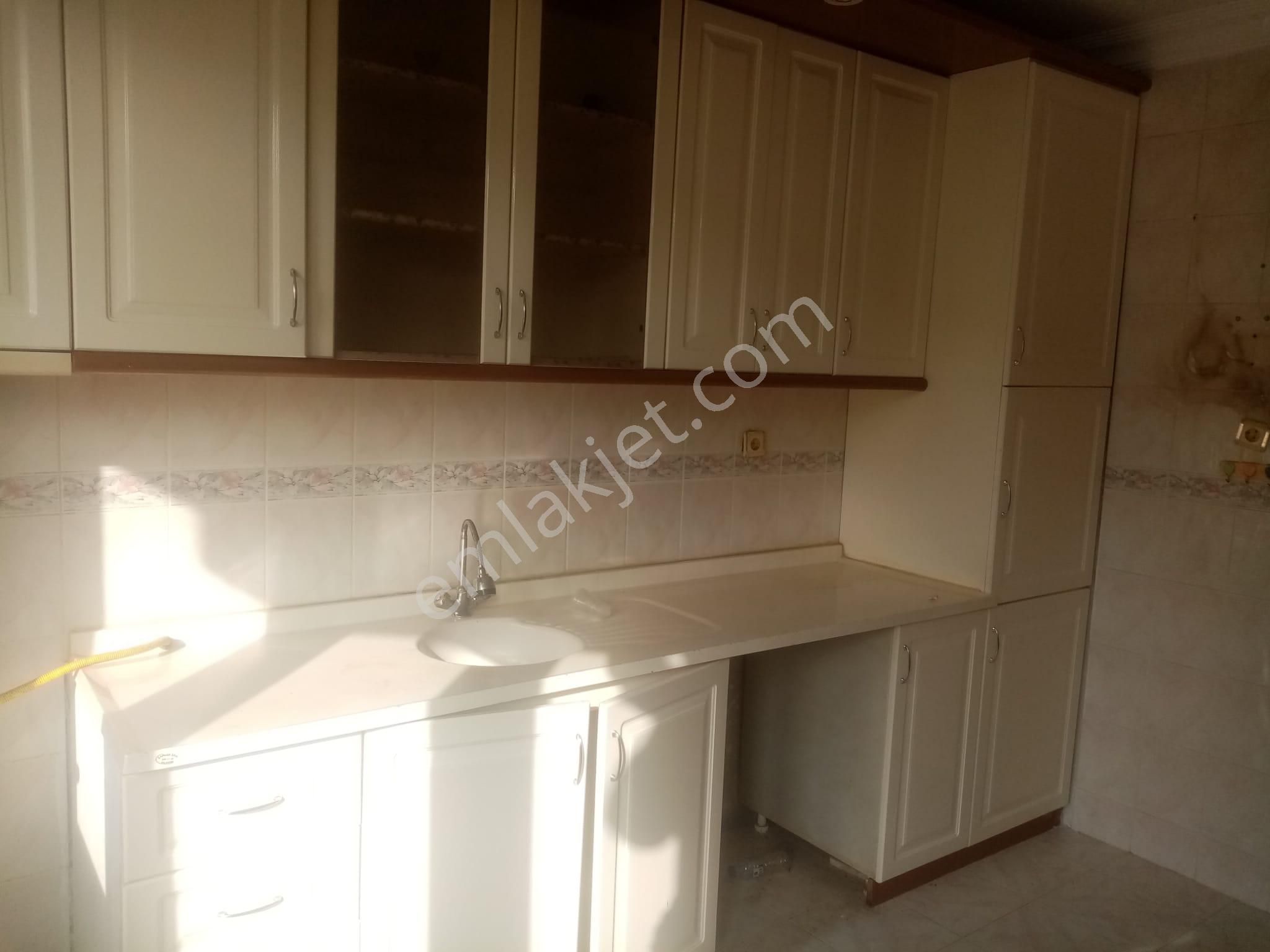 Balıkesir Plevne Mah.demirdağ Emlaktan Kiralık 3+1kombili Daire - Görsel 3