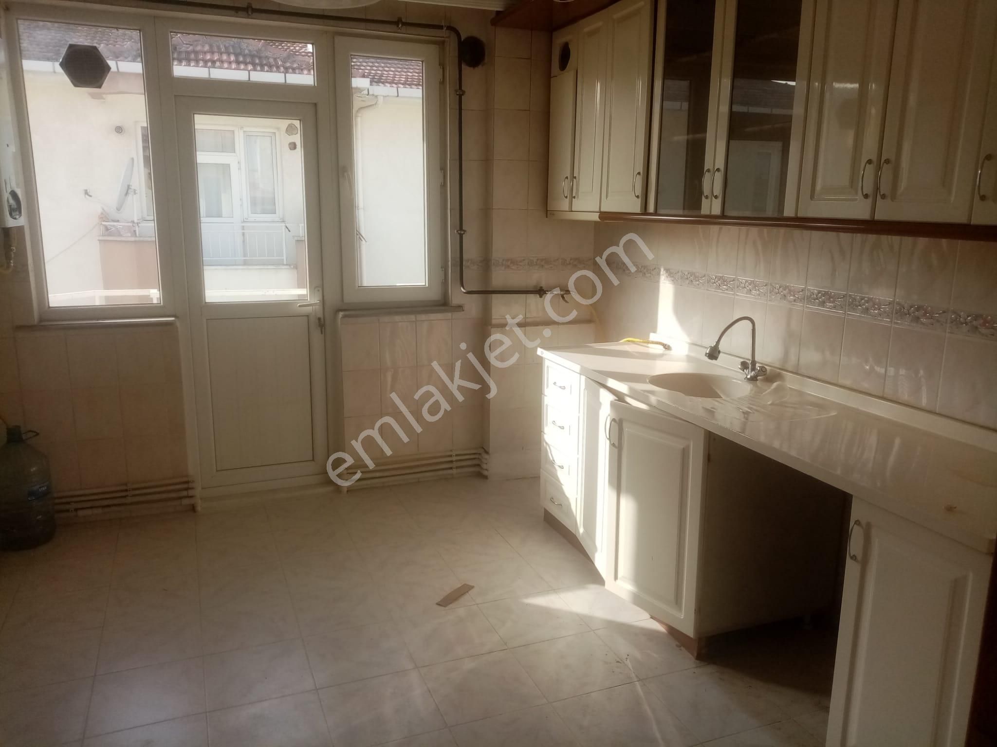 Balıkesir Plevne Mah.demirdağ Emlaktan Kiralık 3+1kombili Daire - Görsel 2