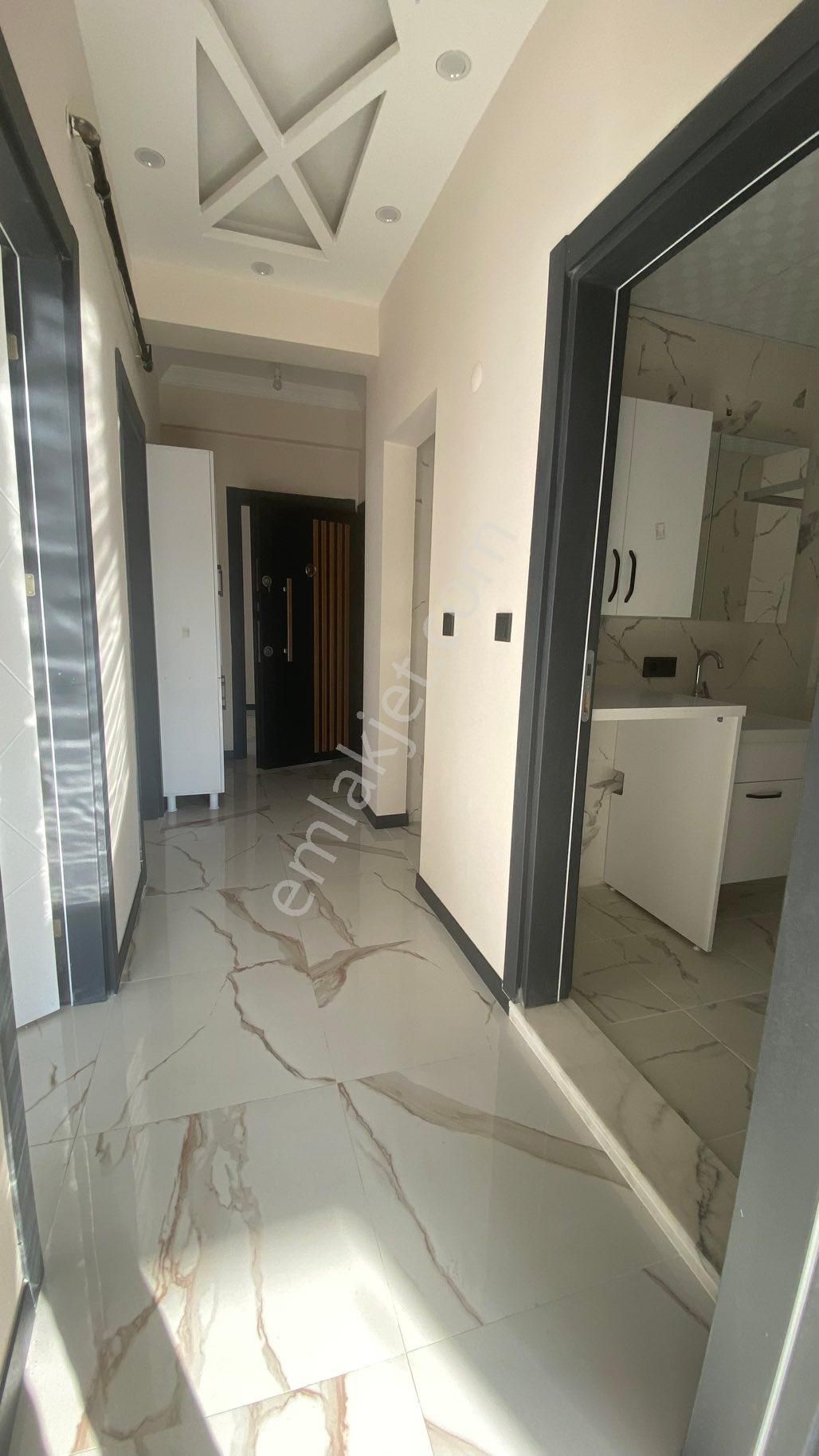 Yeni Mahallede Lüks 2+1 Ara Kat - Görsel 3