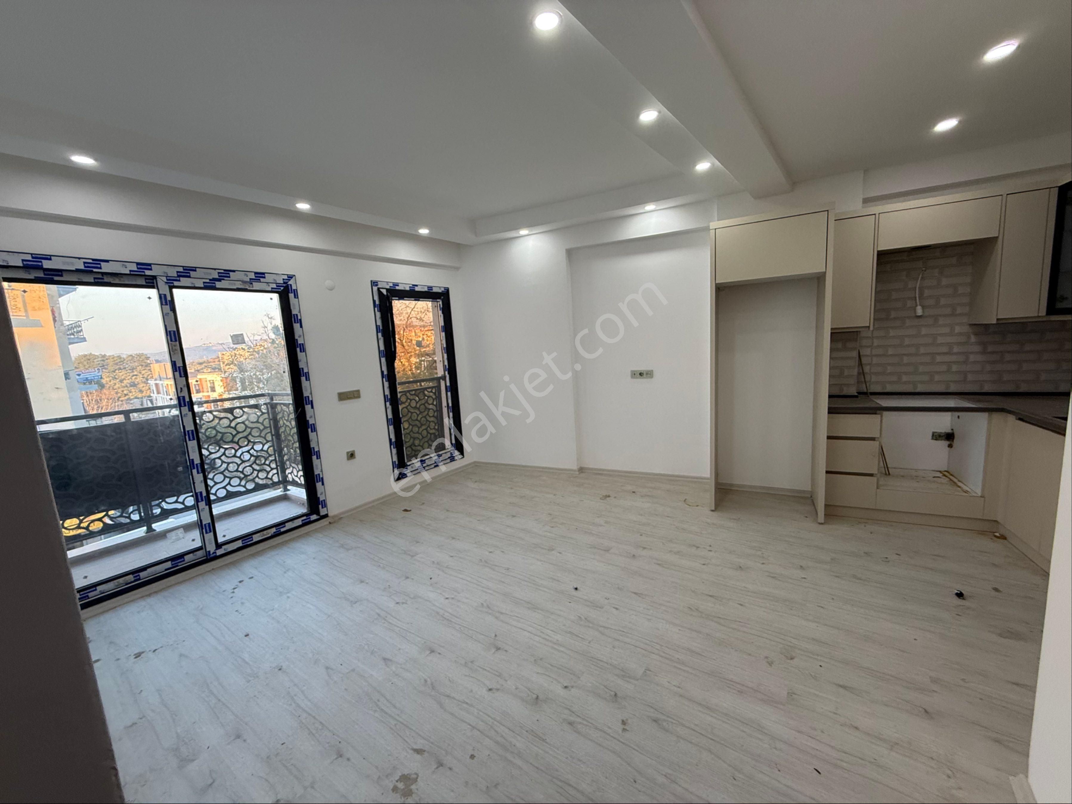 Kuşadası Davutlarda Satılık 2+1 Arakat Sıfır Daire - Görsel 2