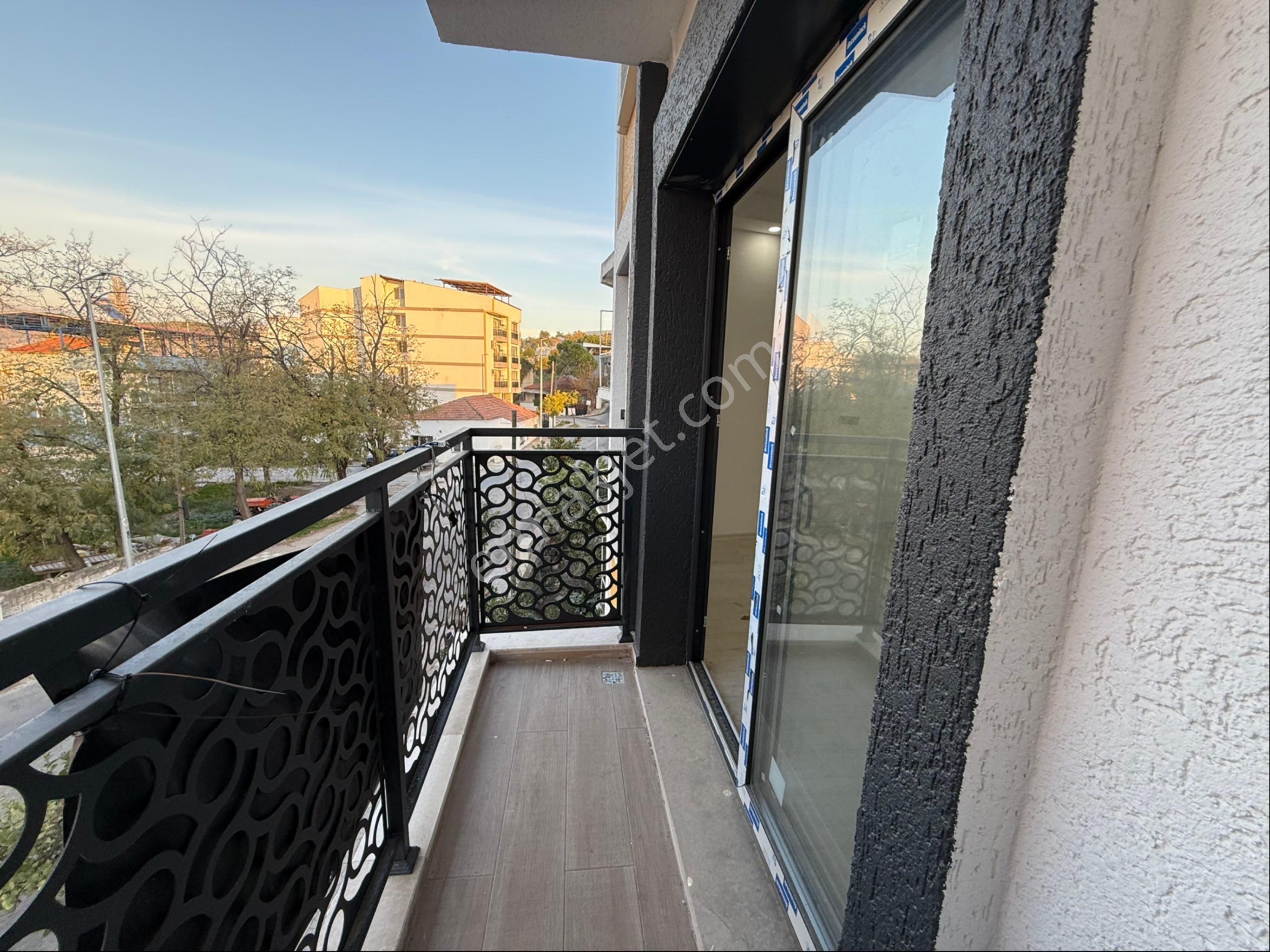 Kuşadası Davutlarda Satılık 2+1 Arakat Sıfır Daire - Görsel 15