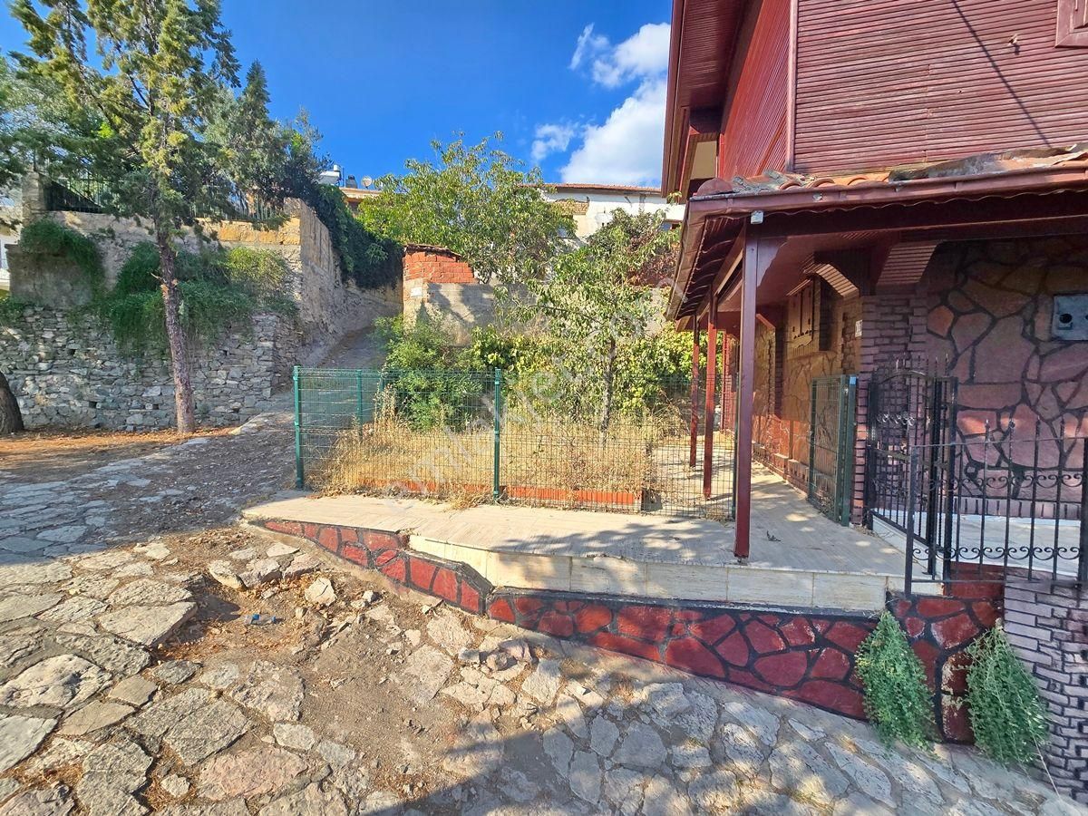 Altınoluk Satılık Müstakil Villa / Deniz Manzaralı / Merkezde / Özel Yapım / Otoparklı - Görsel 34