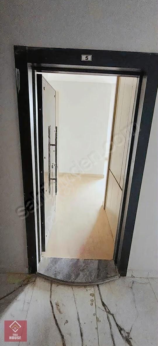 2+1 Satılık Daire Geniş Ve Havuzlu Altıntaş'ta - Görsel 8