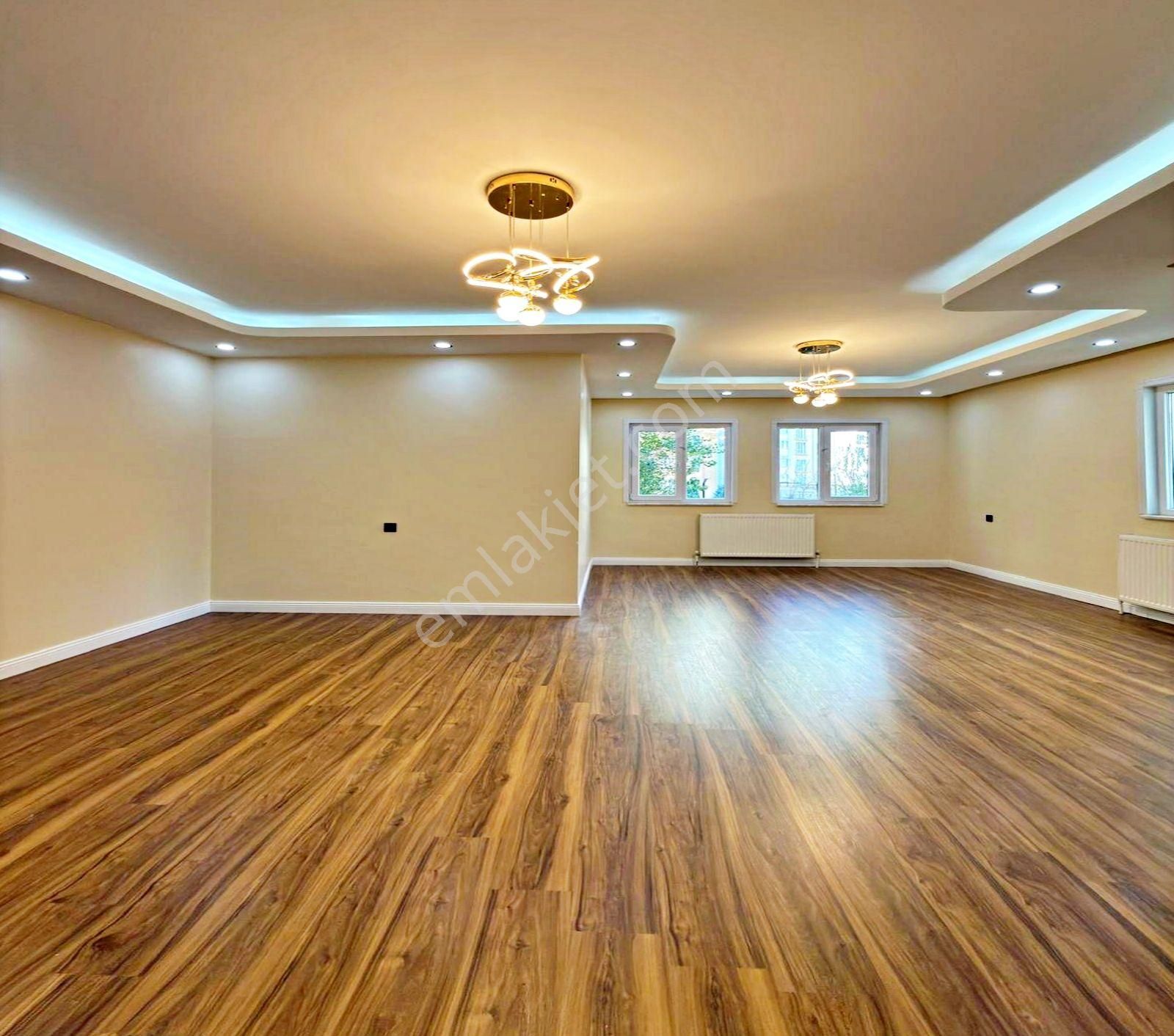 Beylikdüzü Beykent'te Site İçi Tadilatlı 3+1 185m² Satılık Daire - Görsel 14