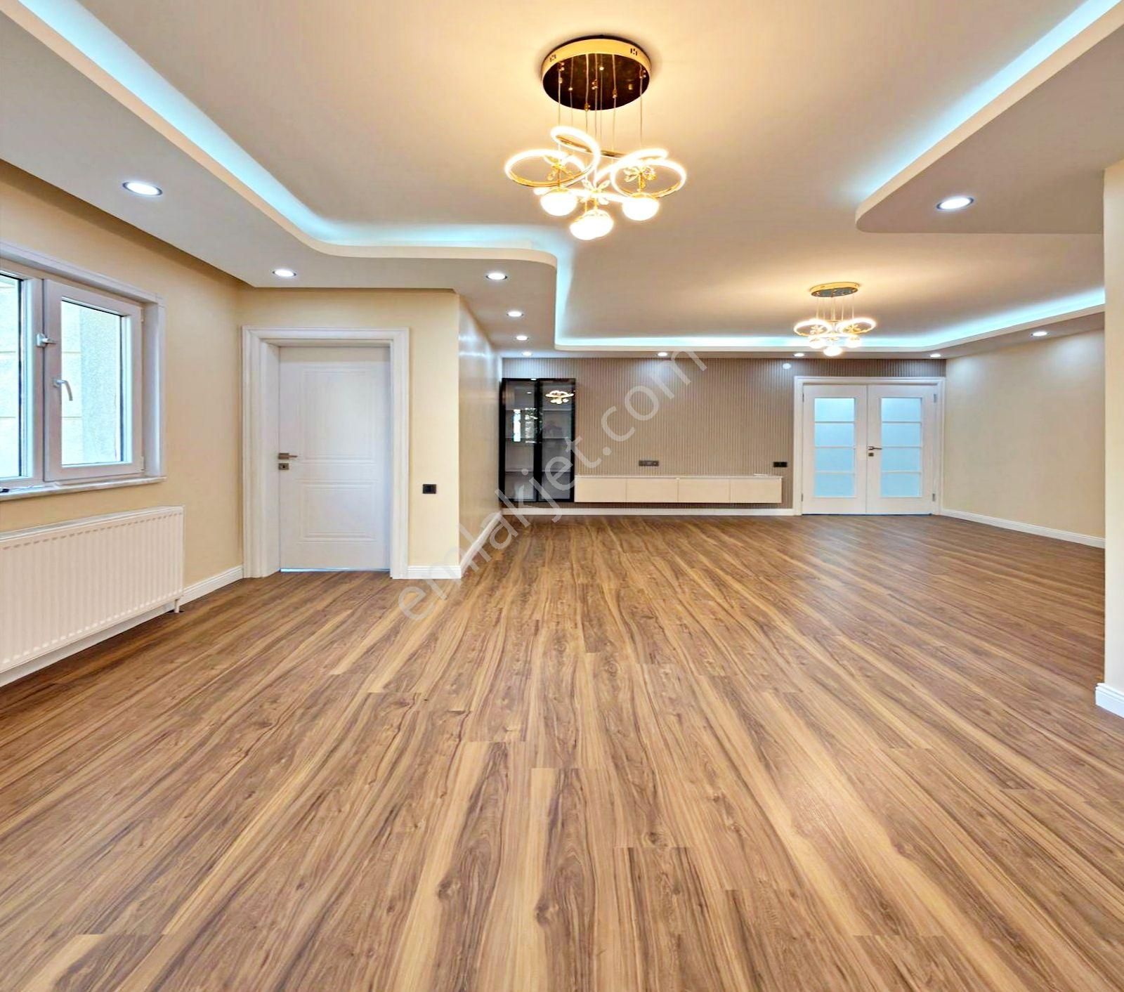 Beylikdüzü Beykent'te Site İçi Tadilatlı 3+1 185m² Satılık Daire - Görsel 15