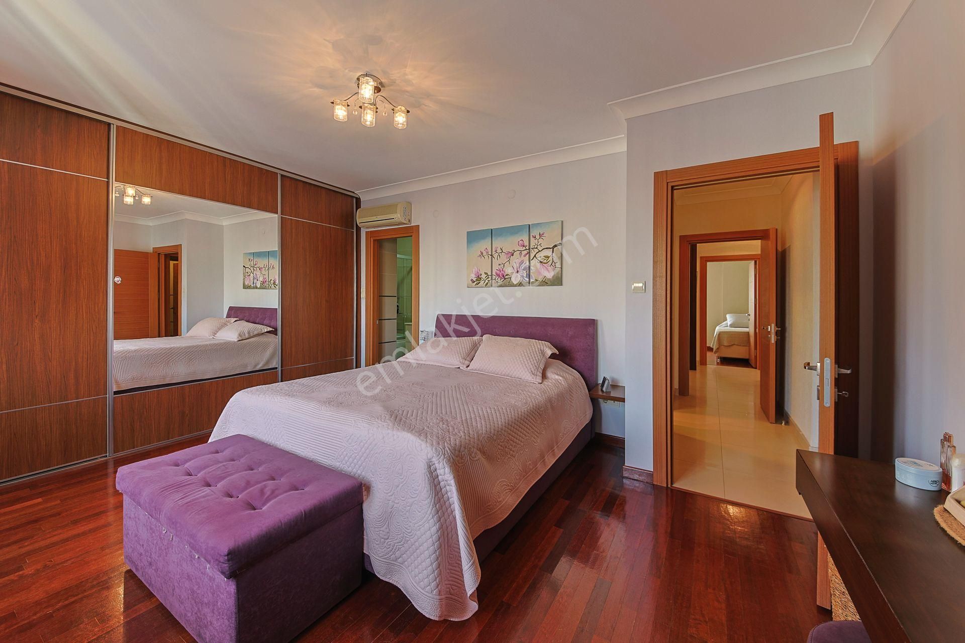 Bostancı Vukela Caddesinde Deniz Manzaralı Satılık 4+1 Daire Net 157 M2 - Görsel 22