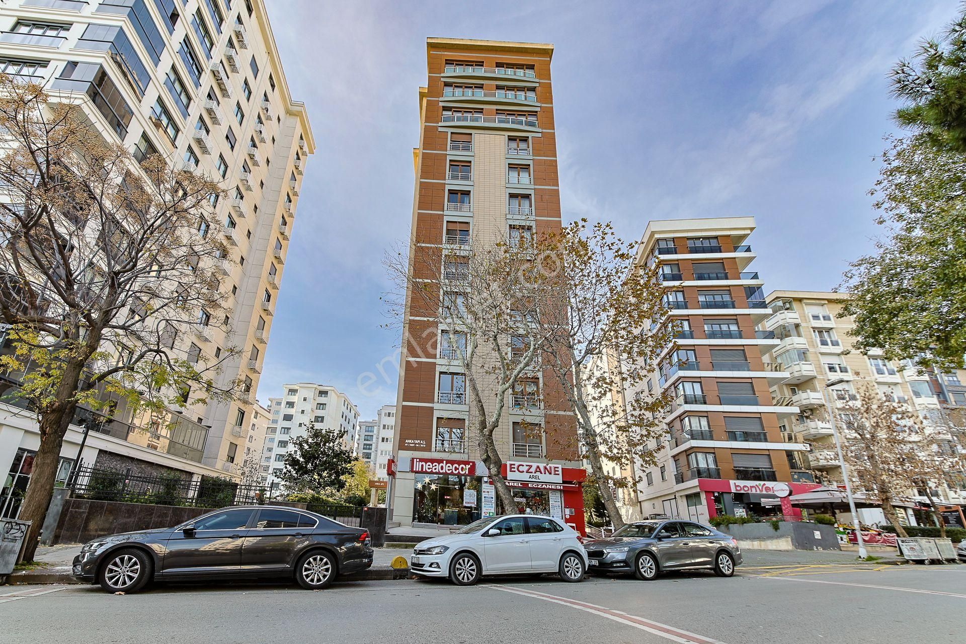 Bostancı Vukela Caddesinde Deniz Manzaralı Satılık 4+1 Daire Net 157 M2 - Görsel 3