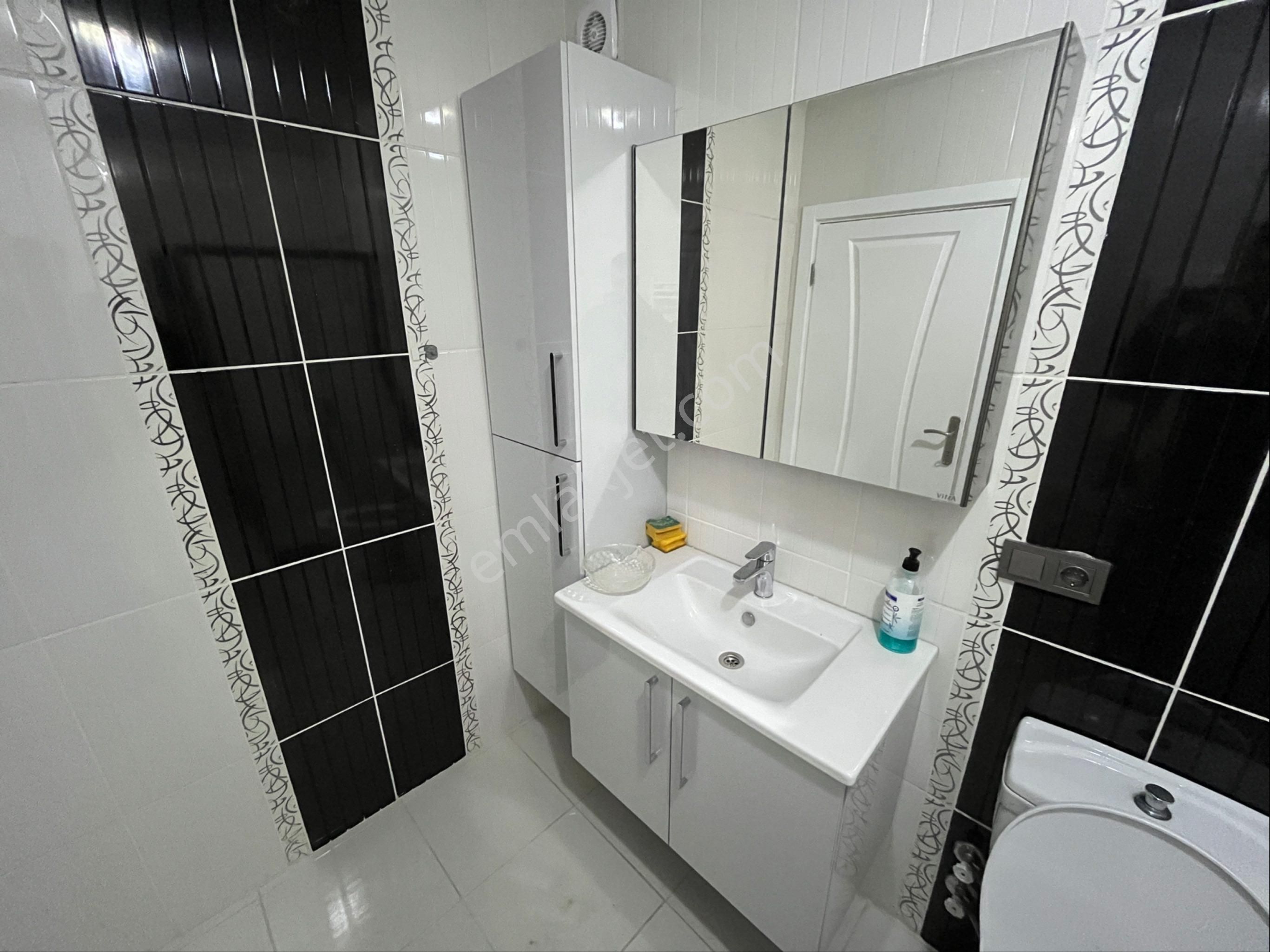 Çeliktepe'de Metroya 5dk, 2+1,75m2,temiz,büyük Teraslı Daire - Görsel 15