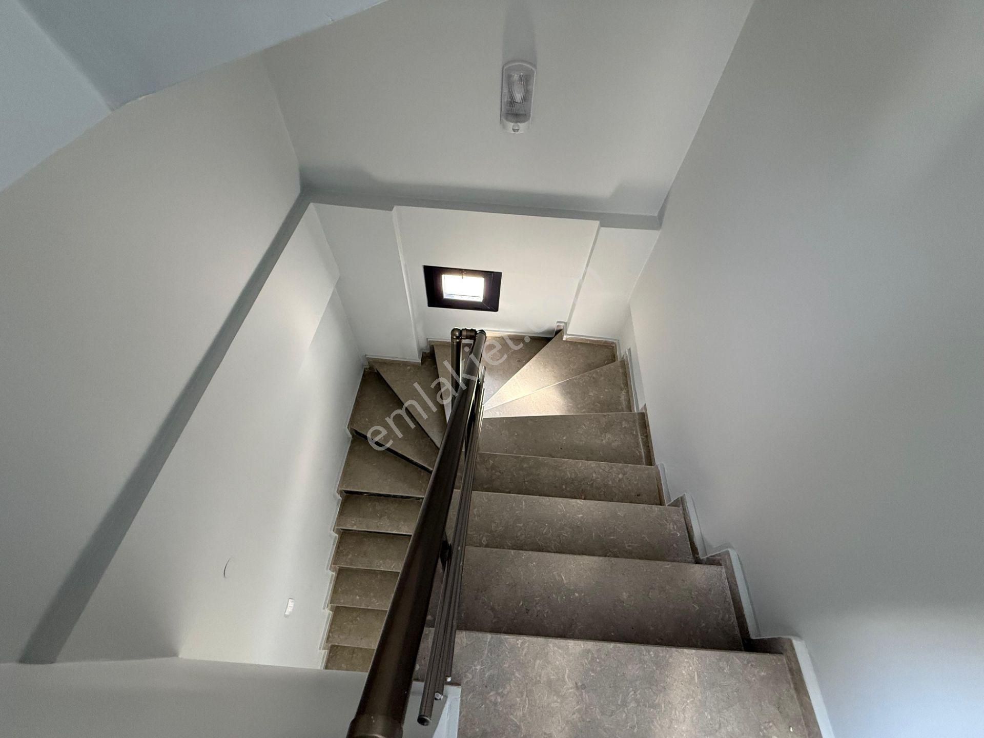 İzmir Dikili Cumhuriyet Mahallesi Satılık Sıfır 4+1 İkiz Villa - Görsel 31