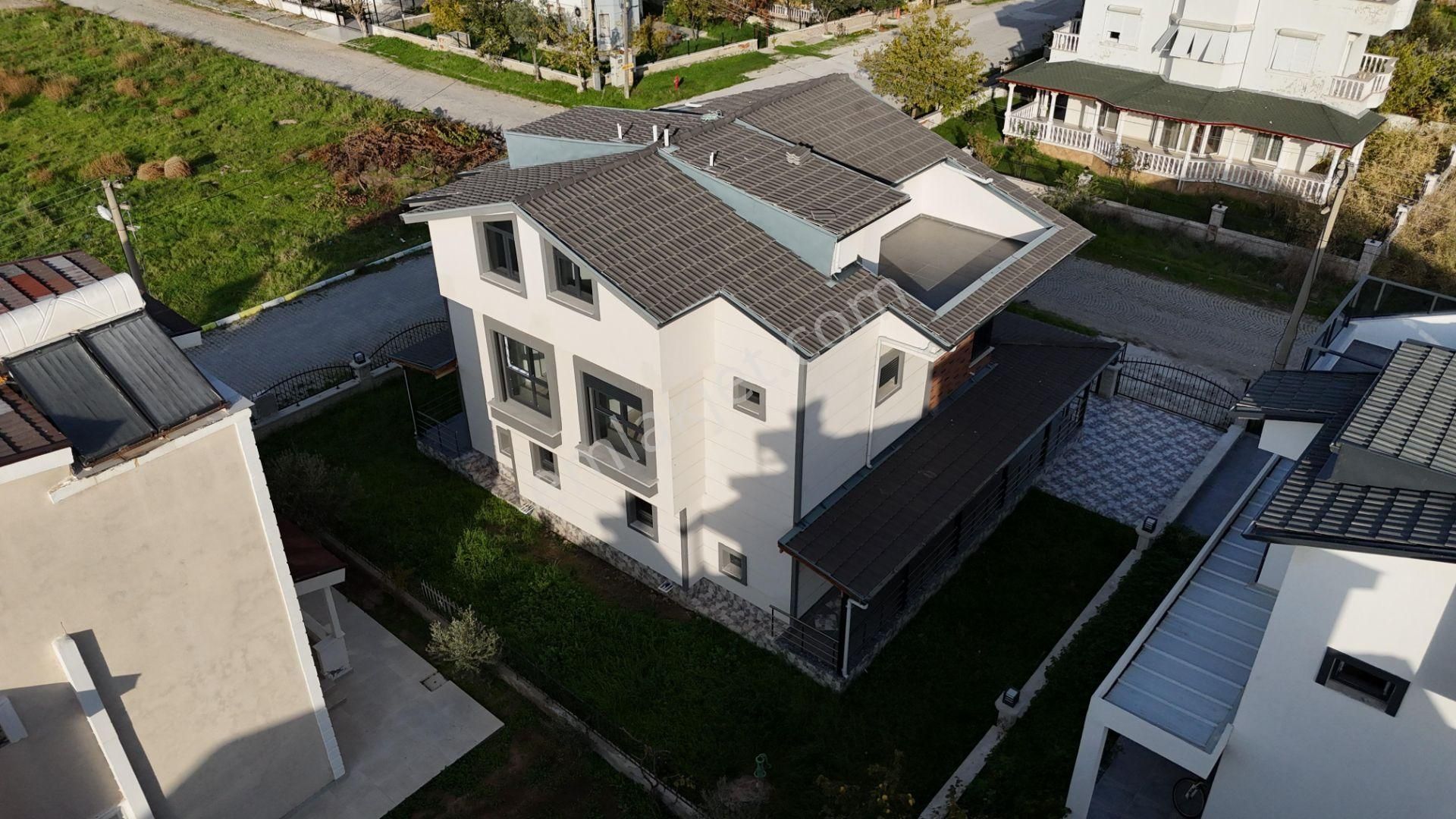 İzmir Dikili Cumhuriyet Mahallesi Satılık Sıfır 4+1 İkiz Villa - Görsel 11