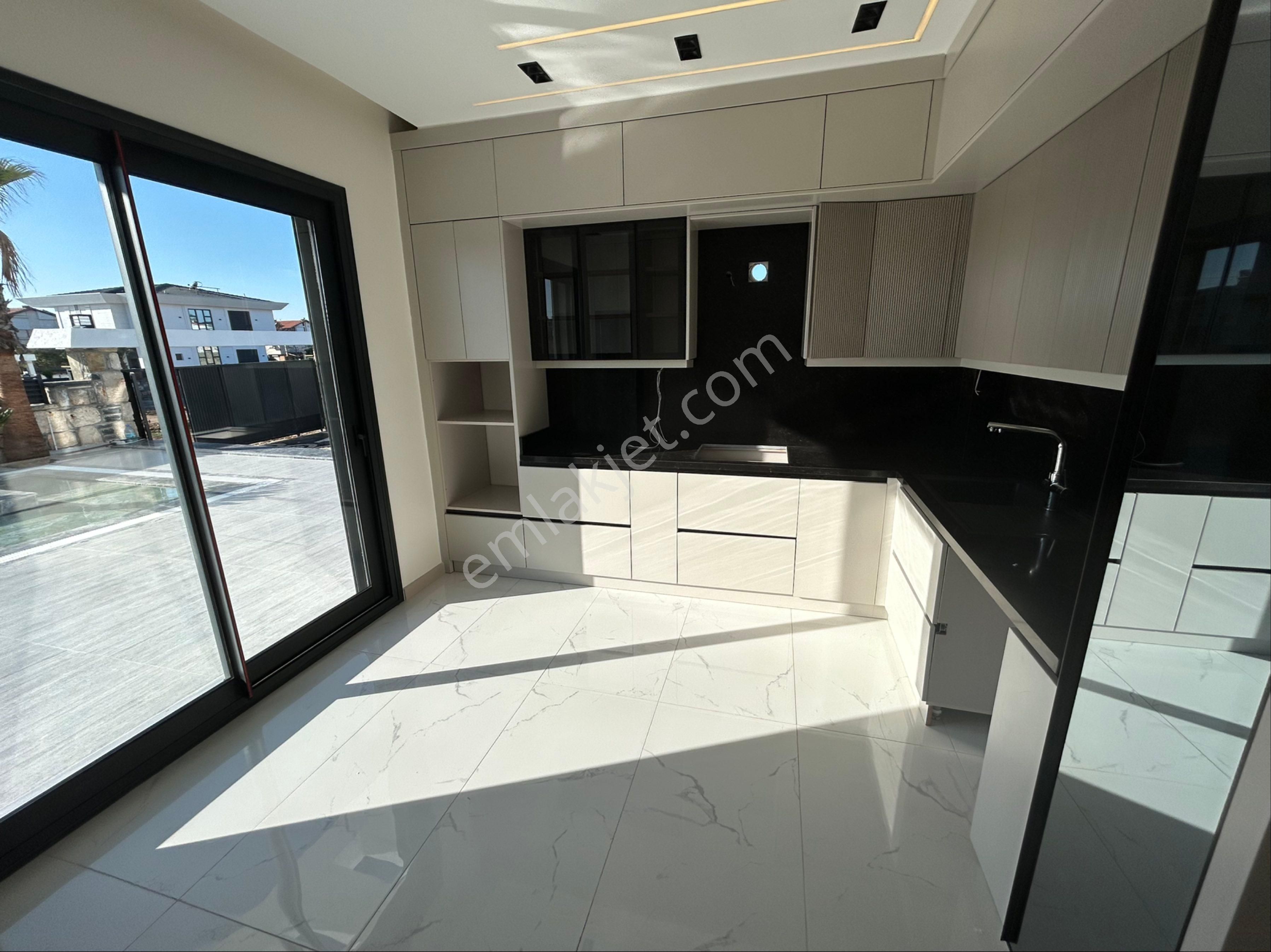 Didimde 4+1 Lüks Villa - Görsel 13