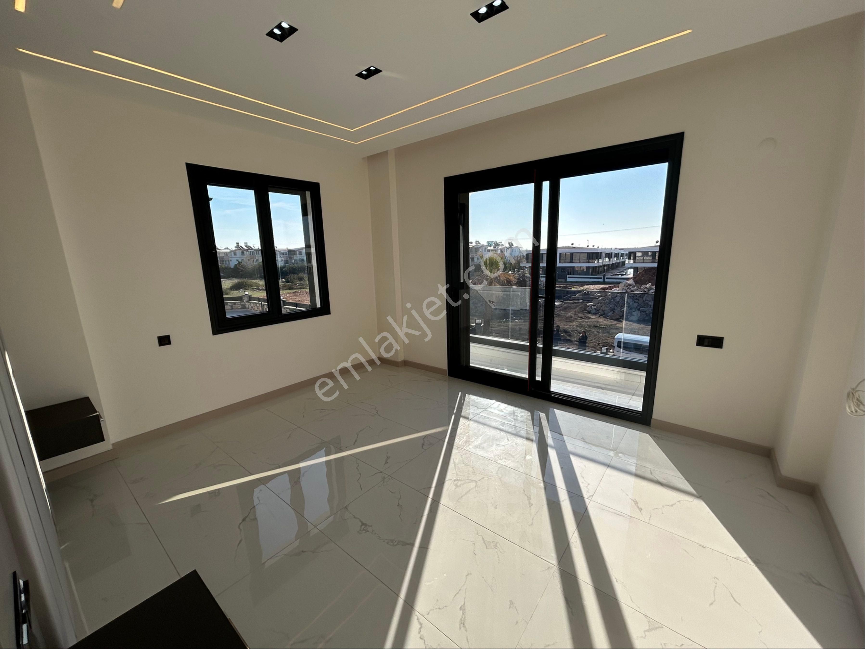 Didimde 4+1 Lüks Villa - Görsel 28