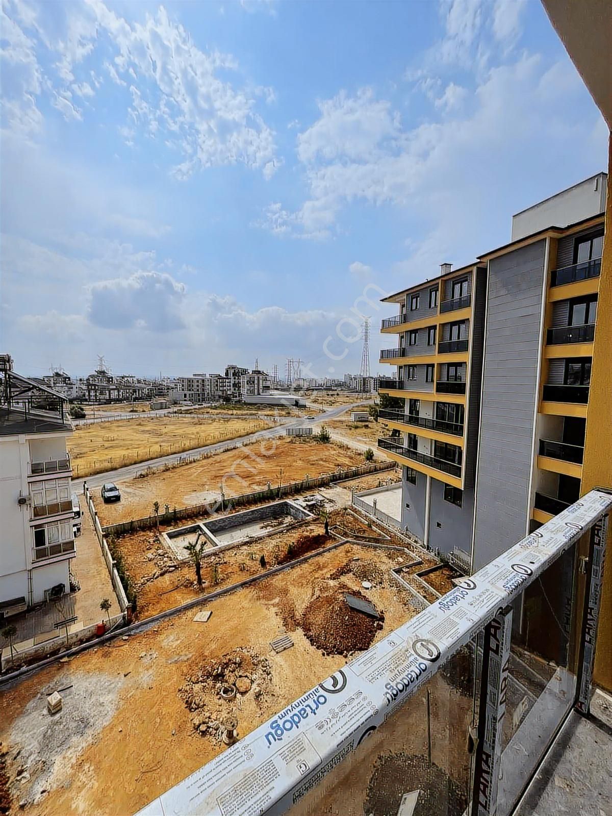 Karşıyaka Da Havuzlu Residence Satılık Sıfır 2+1 - Görsel 9