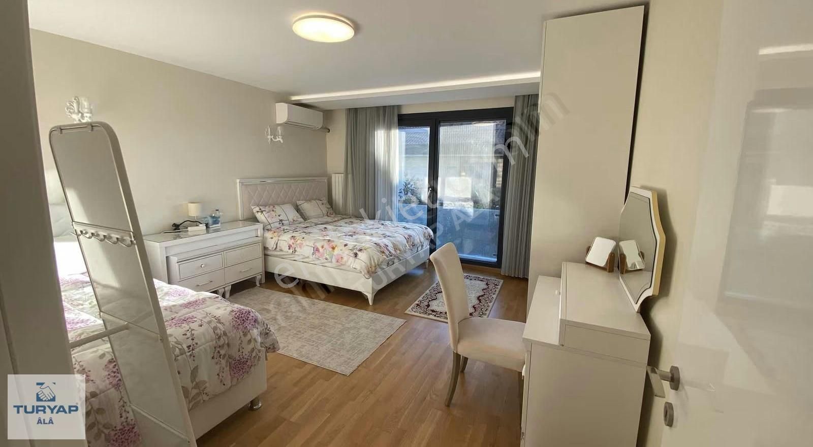 Sarıyer Madende Site İçinde Özel Bahçeli Lüks Dubleks Villa - Görsel 25