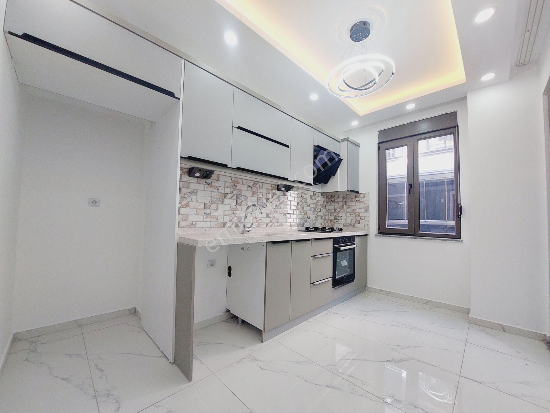 Denizden Akçayda Denize 400 M Ebeveynli Arakat Asansörlü Satılık 2+1 Daire