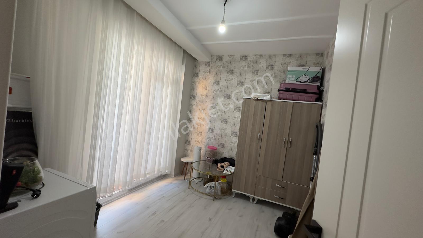 Üçkuyular'ın En Merkezi Konumunda En Güzel 3+1 Dairesi Satışta - Görsel 16