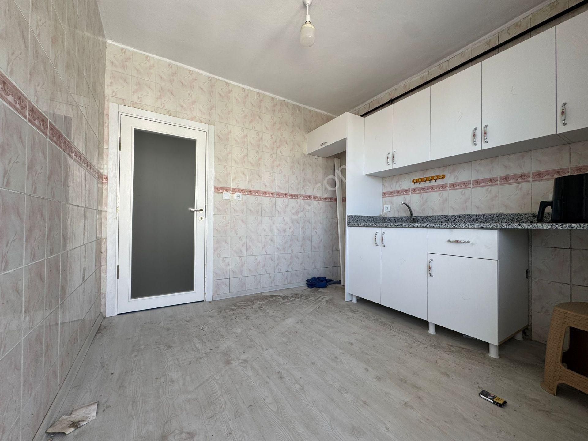 Beylikdüzü Yakuplu Da Satılık 3+1 Yatırımlık Kelepir Daire - Görsel 10