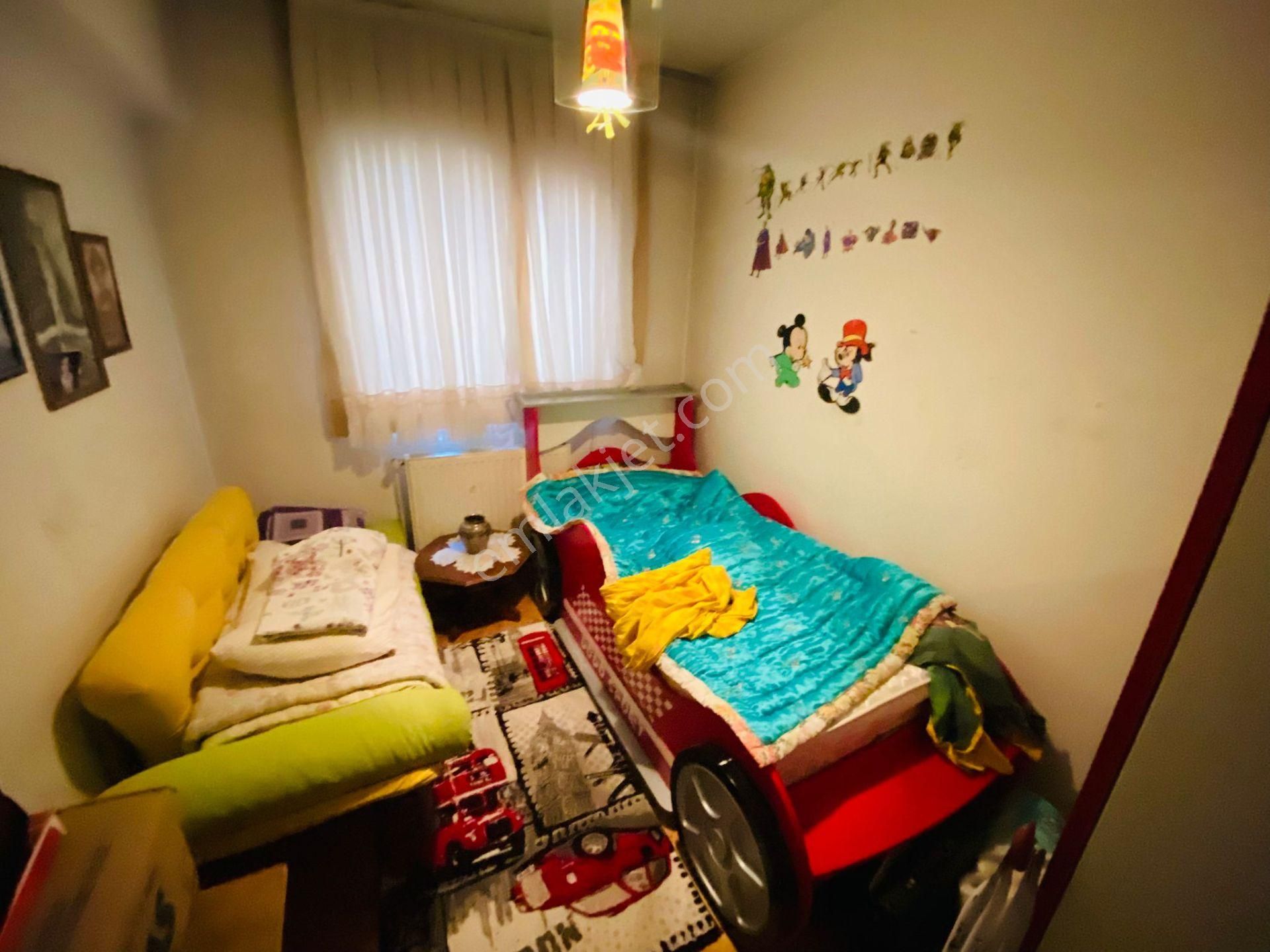 Şafaktepe'de Giriş Katta Eşyalı Satılık Yatırıma Uygun 3+1 Satılık Daire !!! - Görsel 11