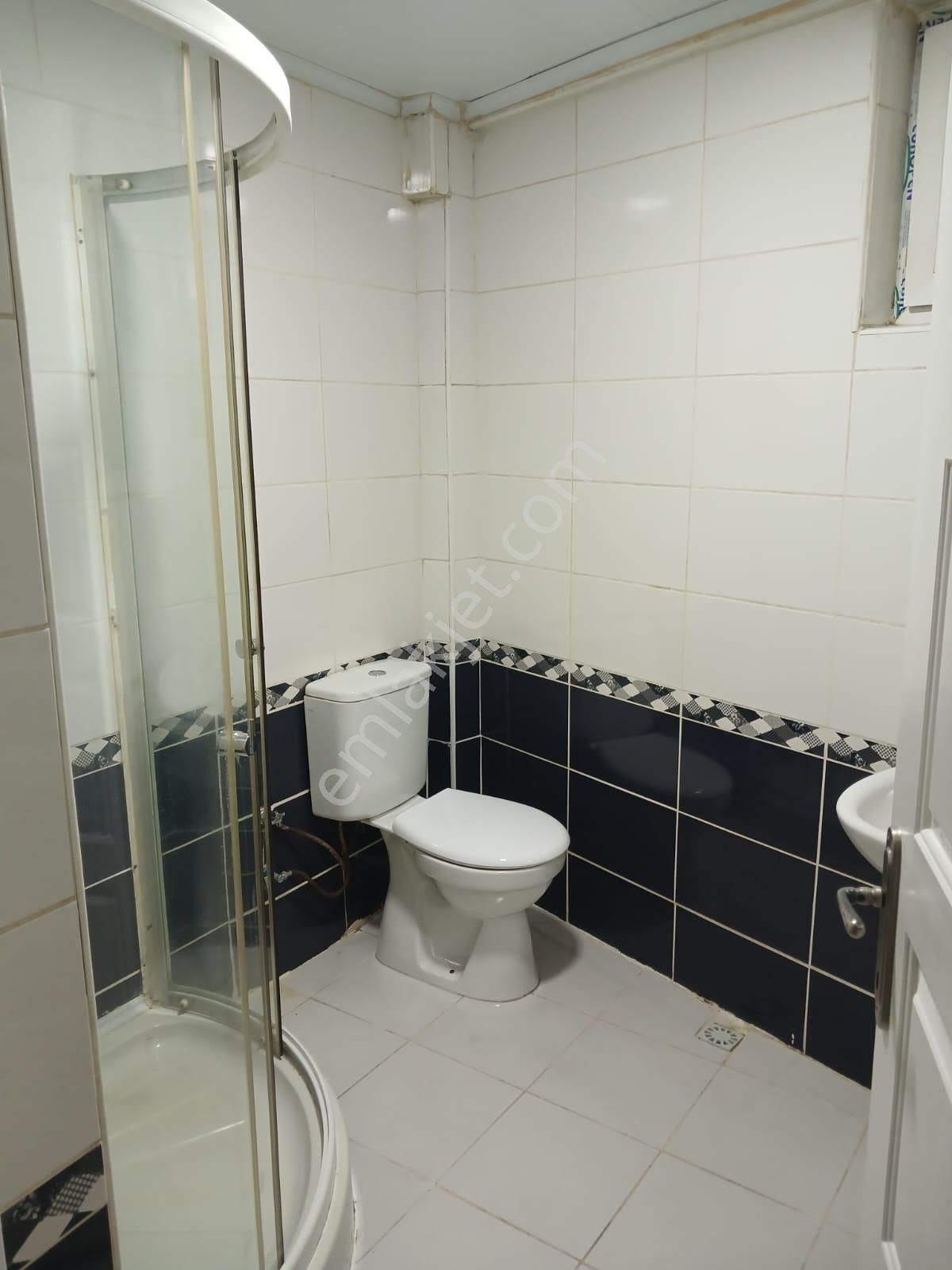 Hilal Akın Emlak’tan Yeşiltepe Mahallesi’nde Üniversiteye Yakın Kiralık 2+1 Daire - Görsel 21