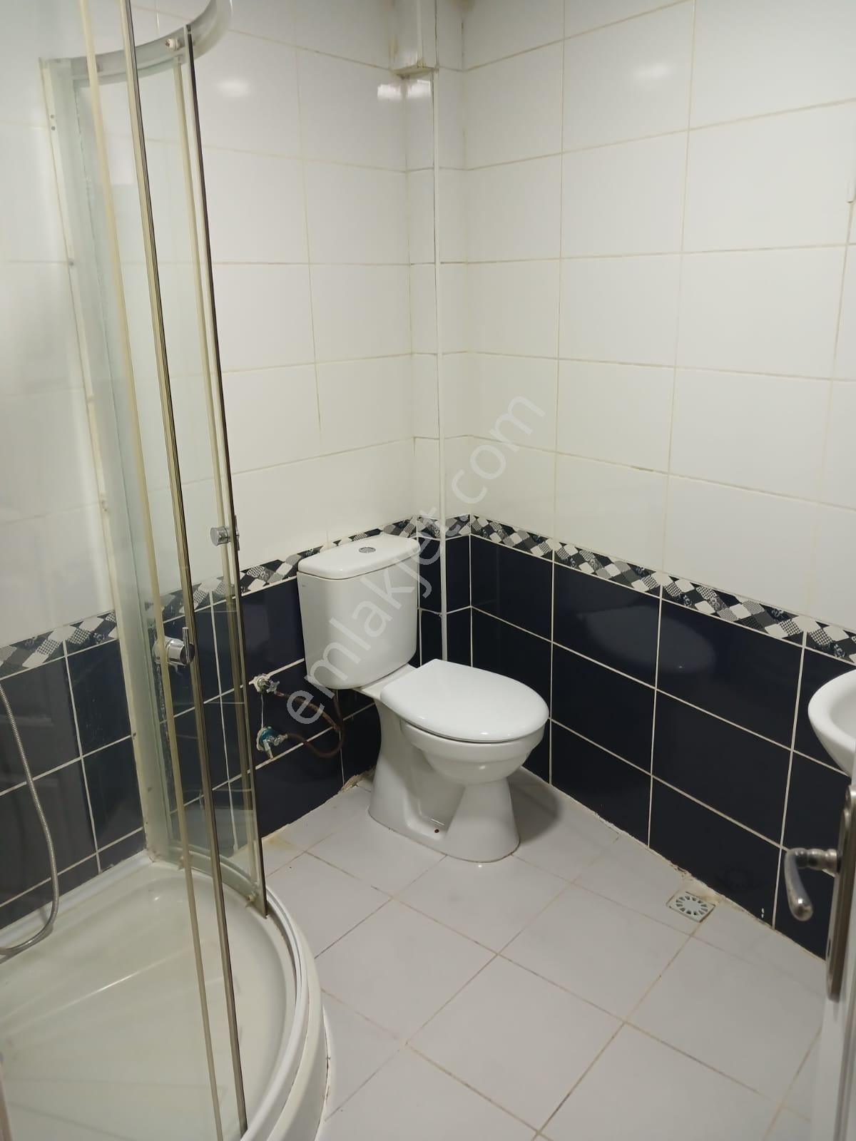 Hilal Akın Emlak’tan Yeşiltepe Mahallesi’nde Üniversiteye Yakın Kiralık 2+1 Daire - Görsel 22