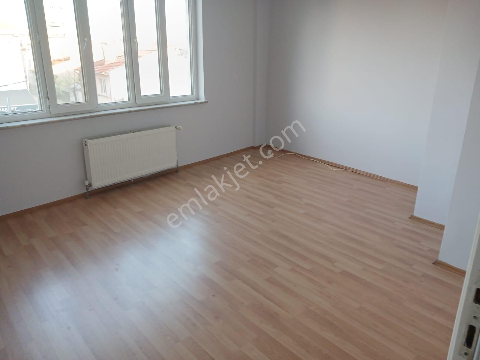 Hilal Akın Emlak’tan Yeşiltepe Mahallesi’nde Üniversiteye Yakın Kiralık 2+1 Daire - Görsel 11