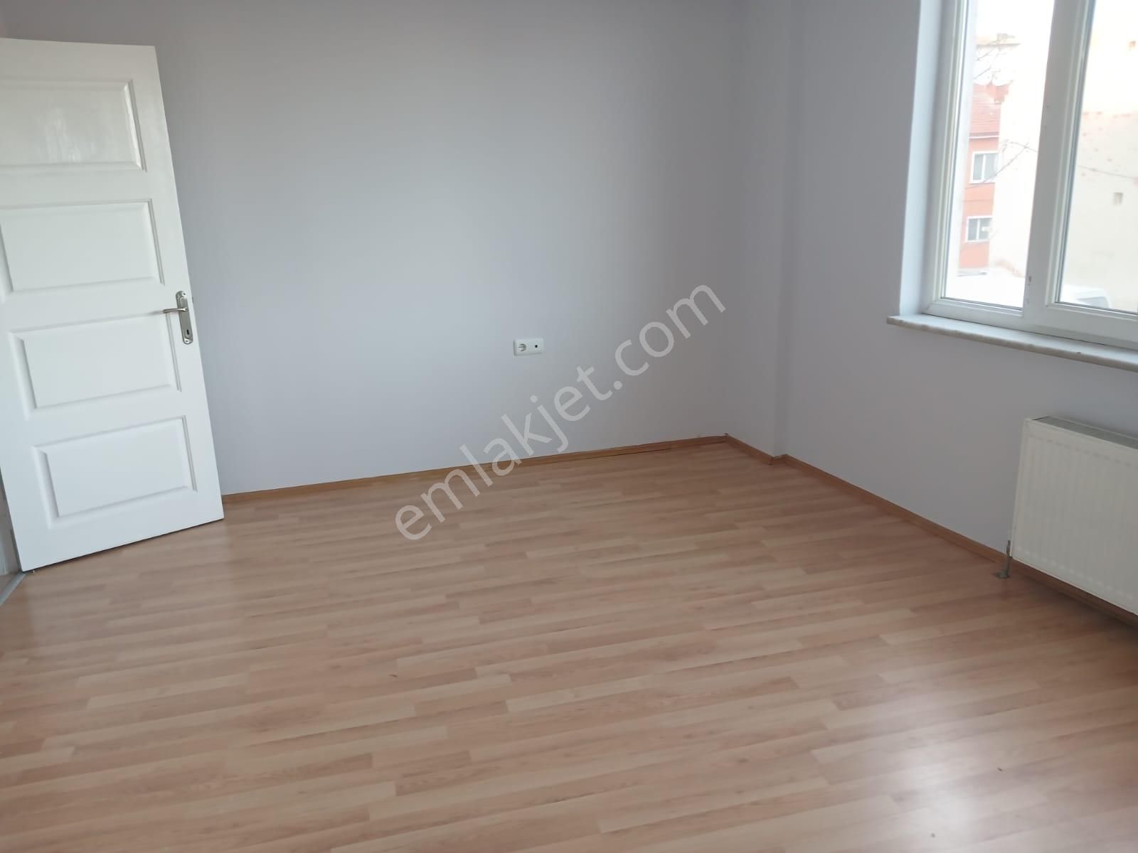 Hilal Akın Emlak’tan Yeşiltepe Mahallesi’nde Üniversiteye Yakın Kiralık 2+1 Daire - Görsel 13