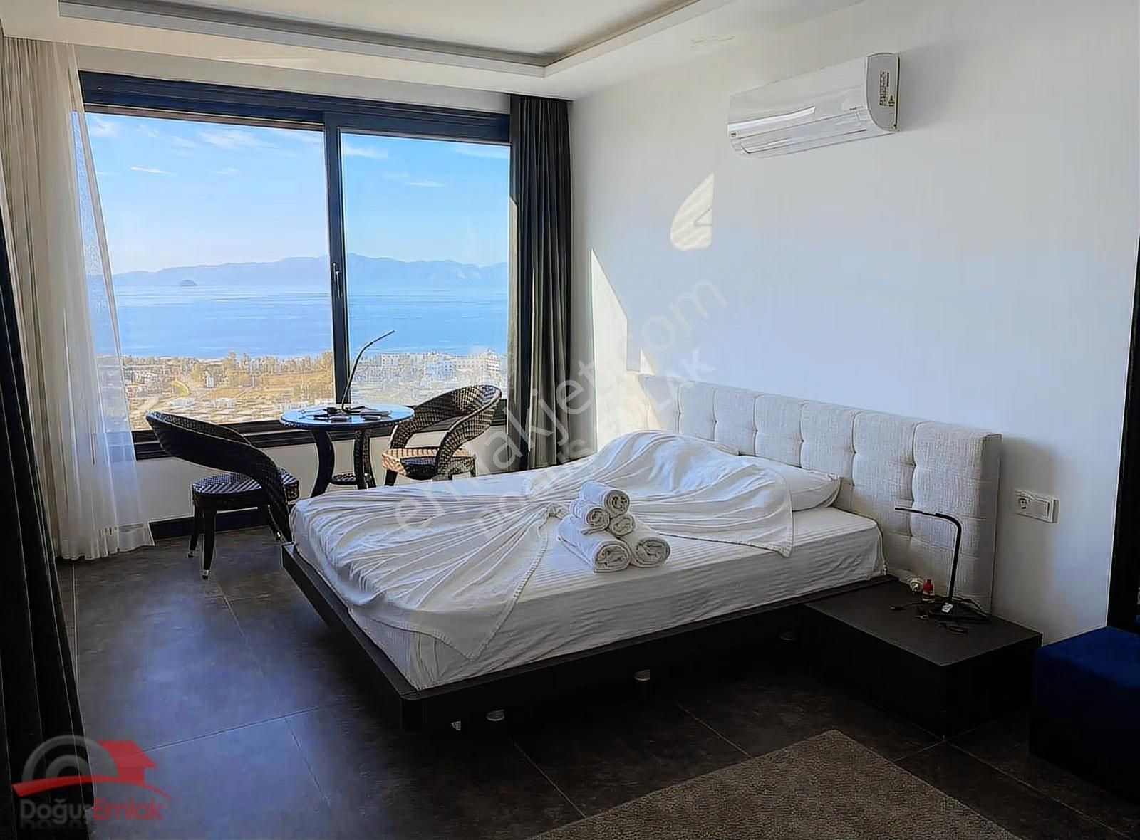 Doğuş Emlak'tan Full Deniz Adalar Manzaralı Havuz Bahçeli Villa - Görsel 14